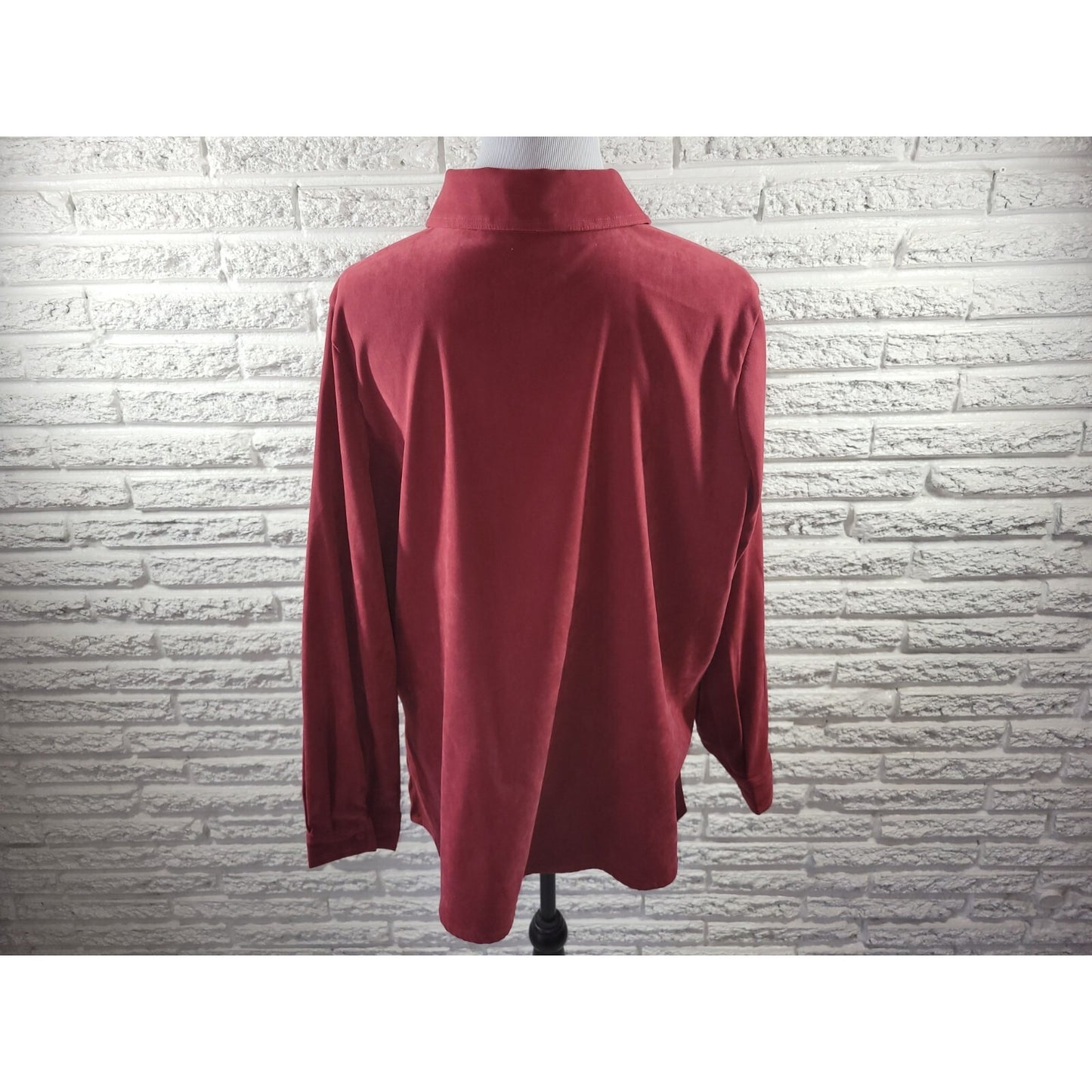 Croft Barrow Womens Top 1X Plus Long Sleeve Burgundy Velour Collar Button Up