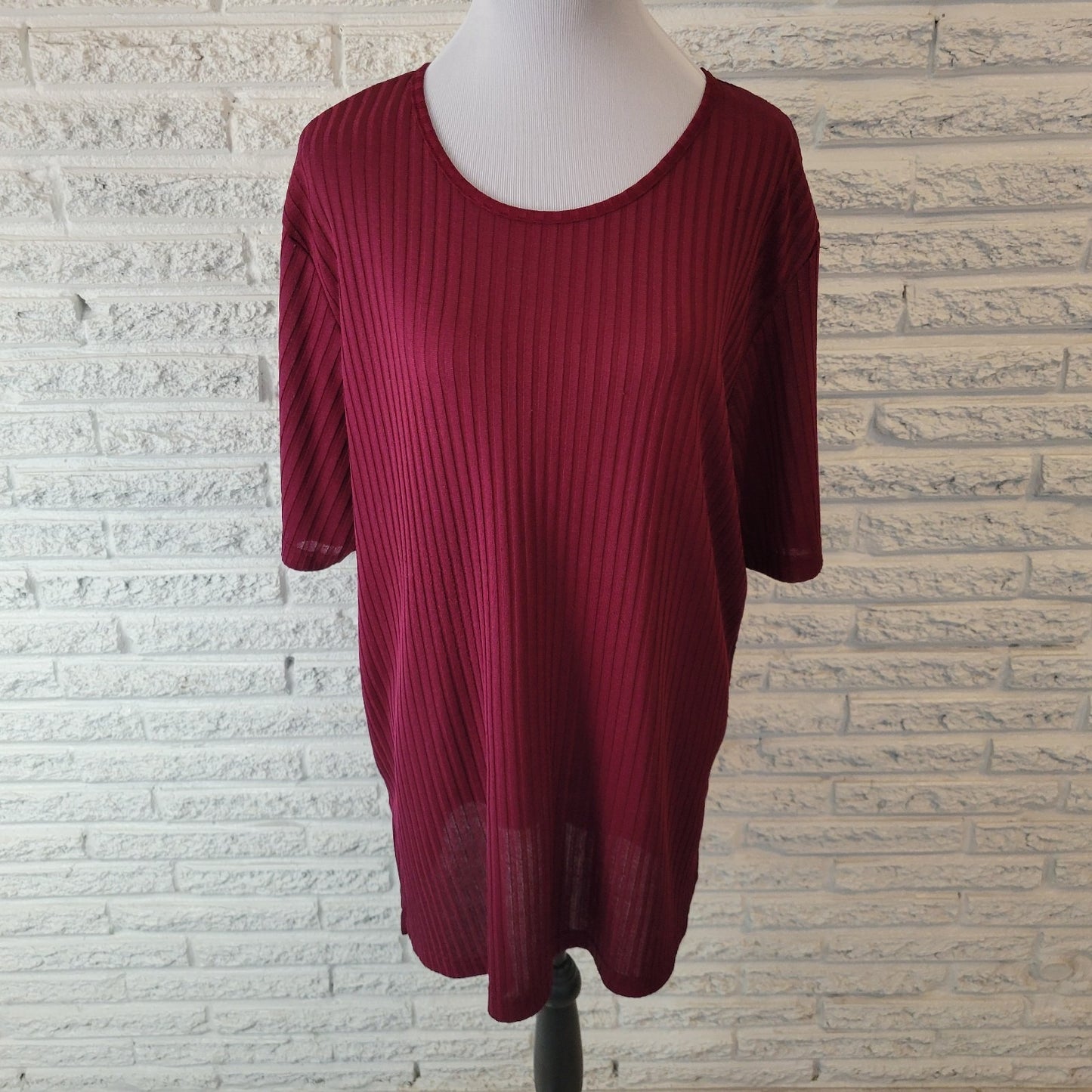 Ashley Stewart Womens Top 18 20 Short Sleeve Burgundy Sheer Ribbed Lightweight