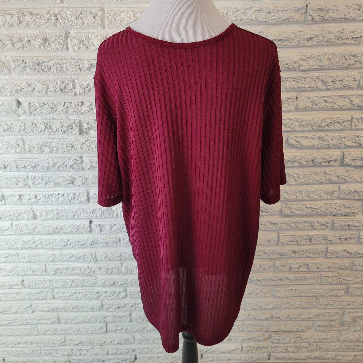Ashley Stewart Womens Top 18 20 Short Sleeve Burgundy Sheer Ribbed Lightweight