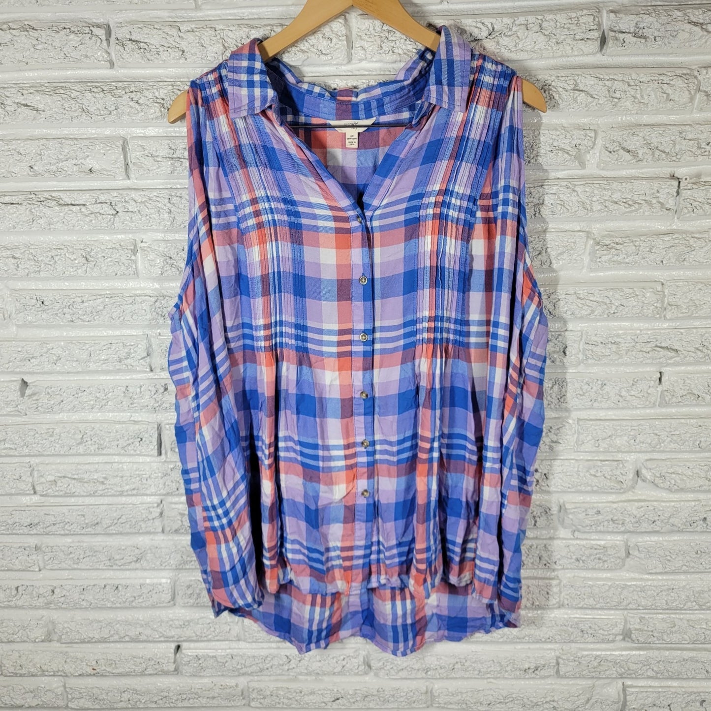 Terra Sky Womens Top 2X Plus Sleeveless Collar Button Up Pintucked Blue Plaid