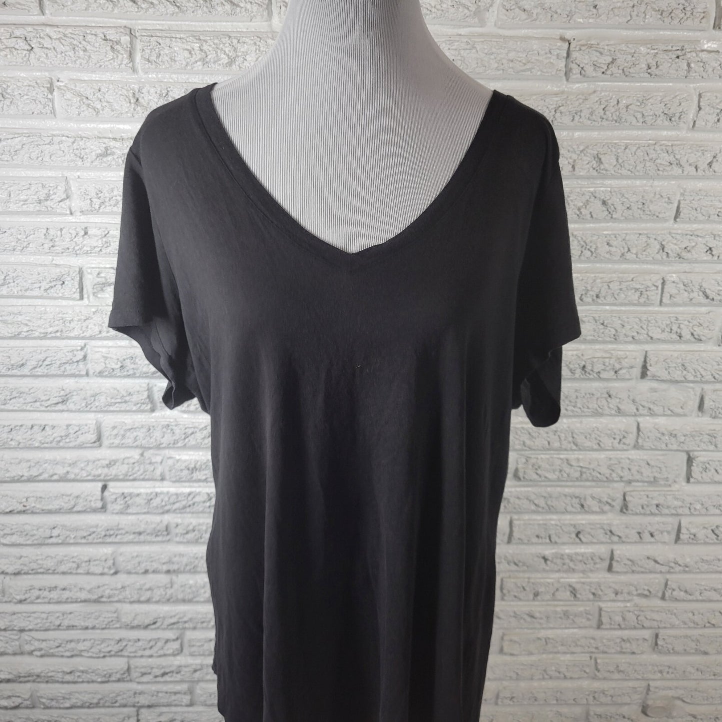 Torrid Womens Top 2 2X Plus Tee Cap Sleeve Black Cotton Blend Casual Lightweight