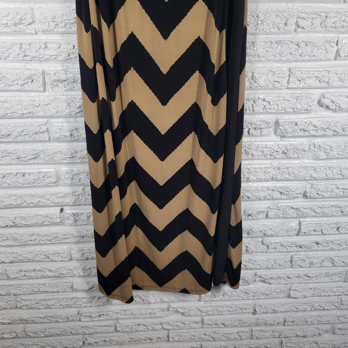 New Directions Women's 2X Black Beige Geometric Zig Zag Midi GEO210E