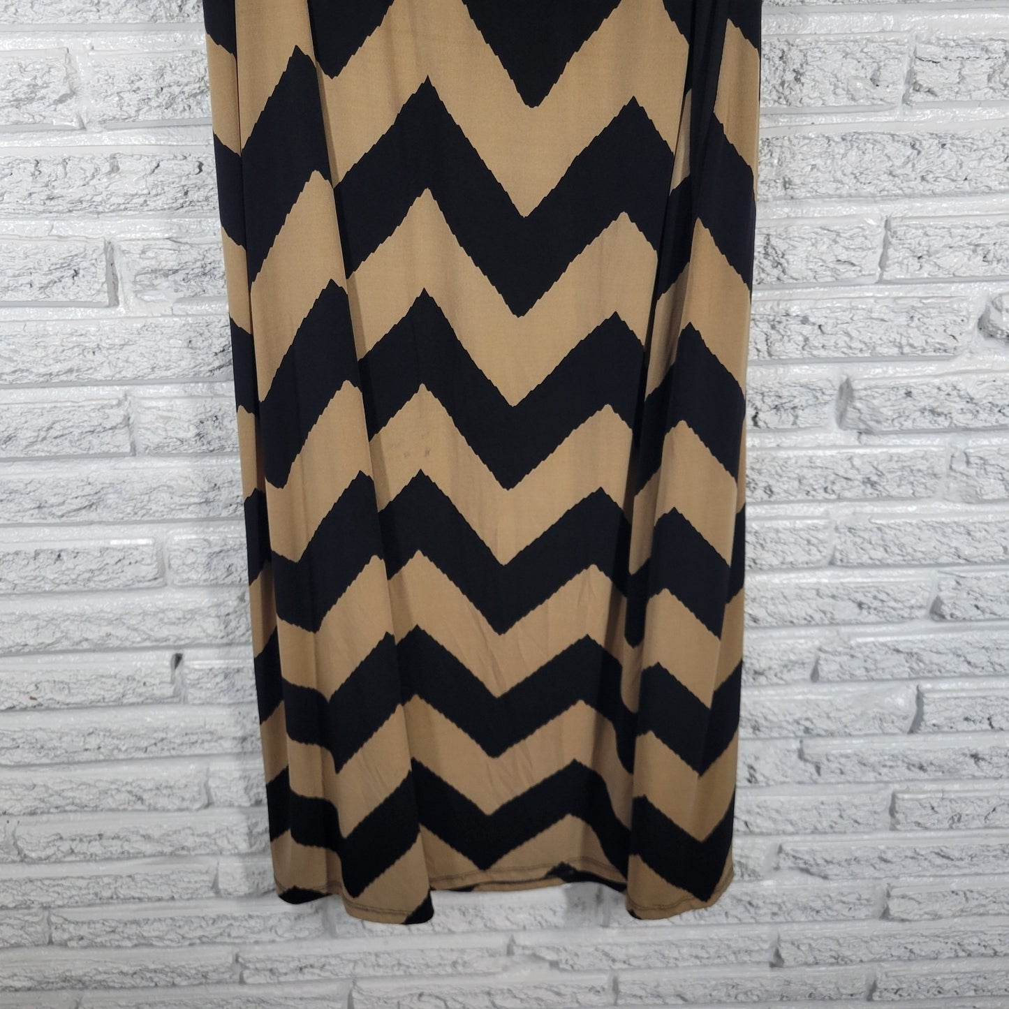 New Directions Women's 2X Black Beige Geometric Zig Zag Midi GEO210E