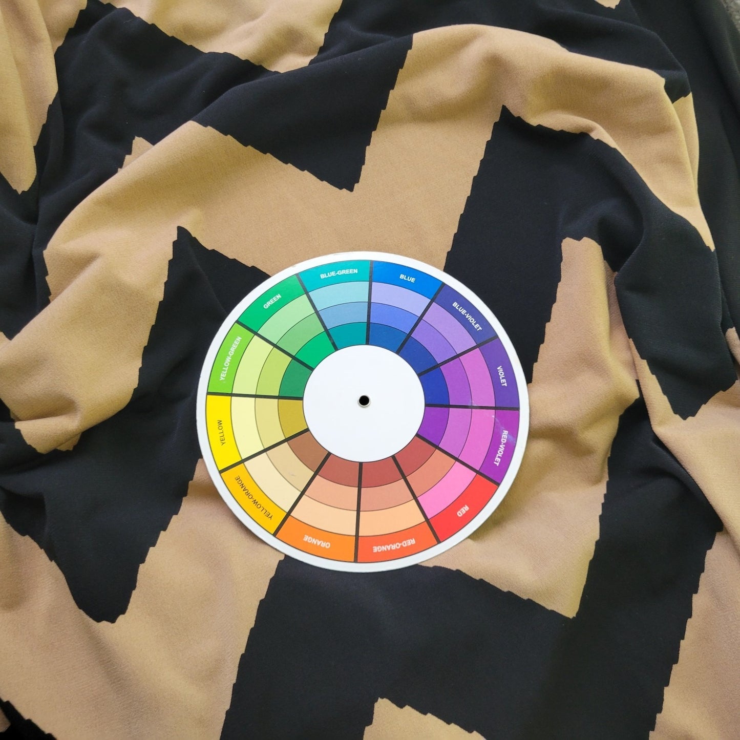 New Directions Women's 2X Black Beige Geometric Zig Zag Midi GEO210E