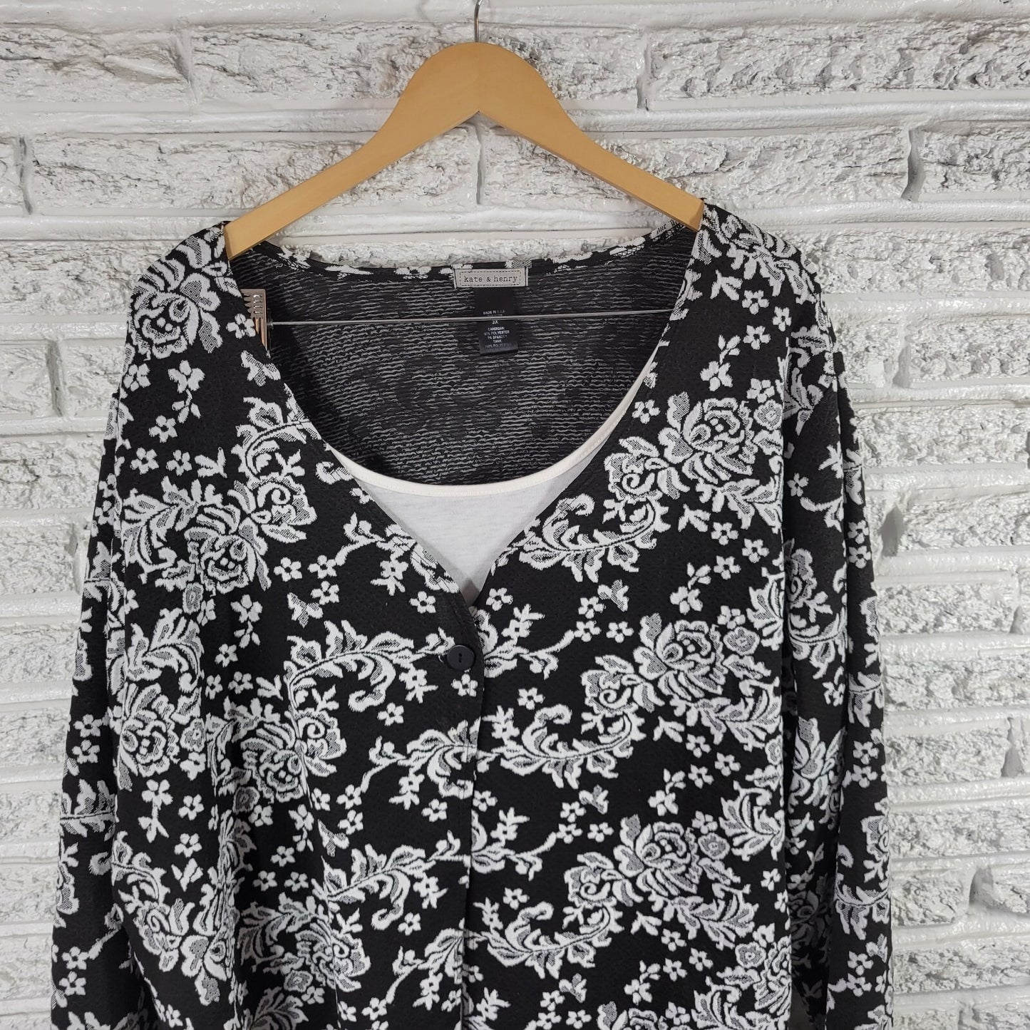 Kate Henry Womens Top 3X Plus One Button with Under Tank Black Floral Comfy