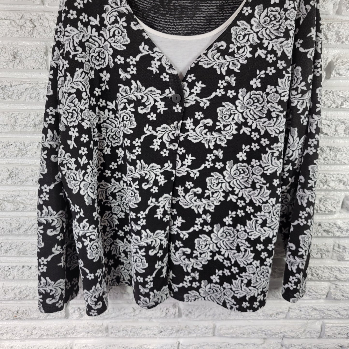 Kate Henry Womens Top 3X Plus One Button with Under Tank Black Floral Comfy