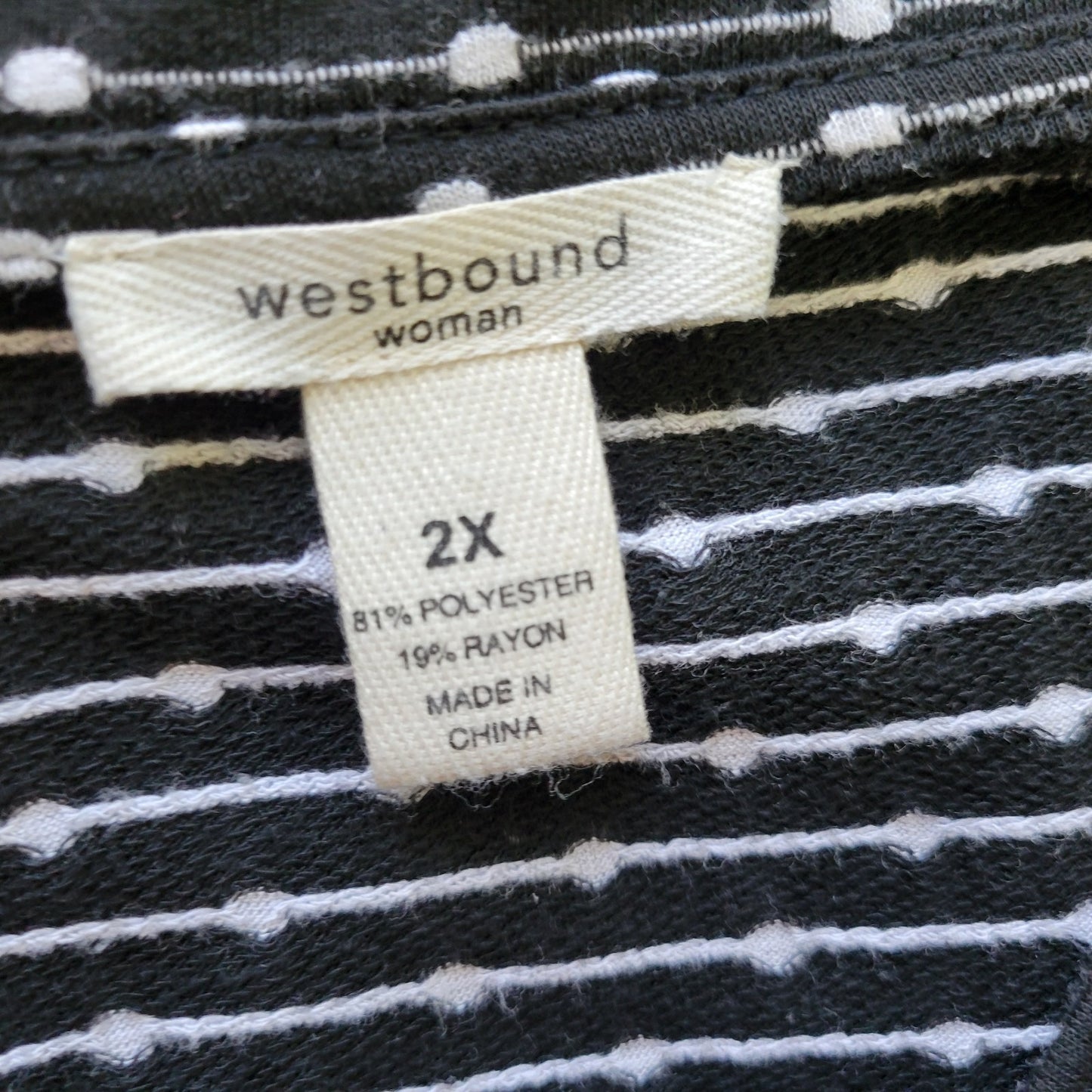 Westbound Womens Plus Size 2X Tunic Blouse Black White Geometric V-Neck BLA162E