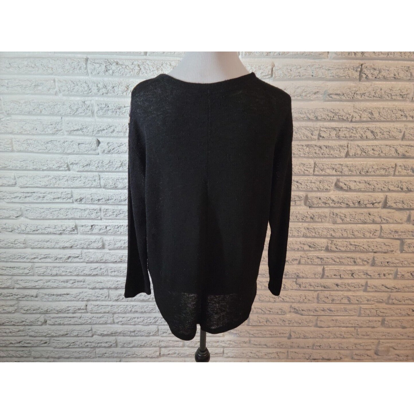 Forever 21 Womens Top Extra Large XL Long Sleeve Knit Poly Blend Black Geometric