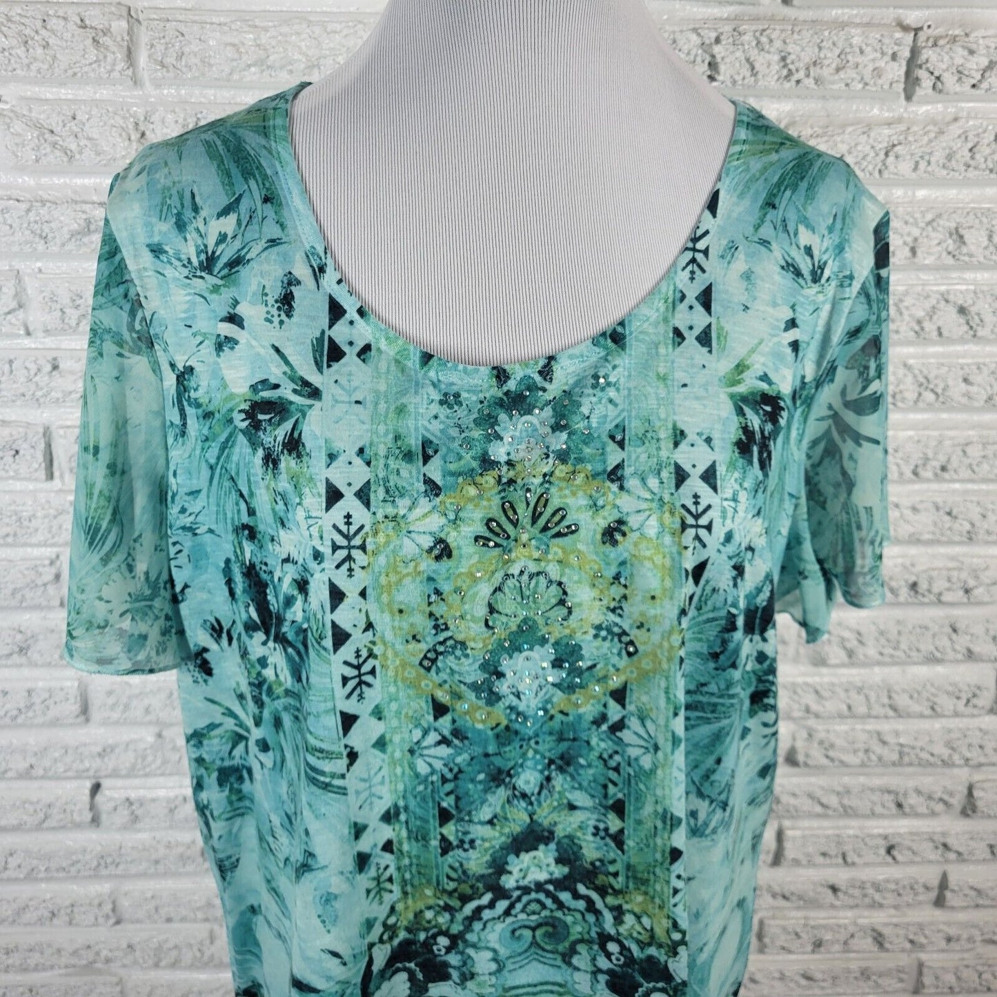 Time Tru Womens Top XL Flutter Sleeve Blue Green Geometric Rhinestones Comfy
