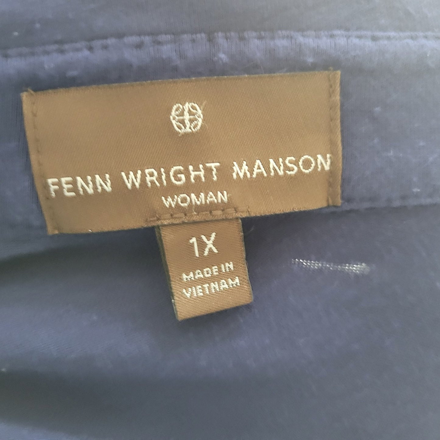 Fenn Wright Manson Womens Top 1X Plus Tunic Roll Tab Sleeve Soft Blue Collar