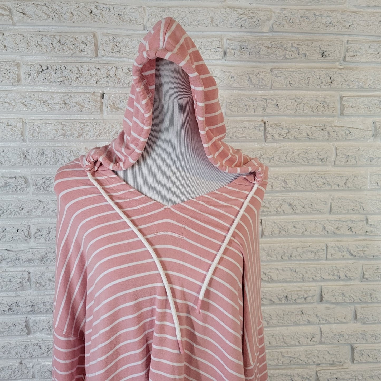 Time Tru Womens Top XXL 20 Hoodie Lightweight Pink Stripe Lightweight Pockets