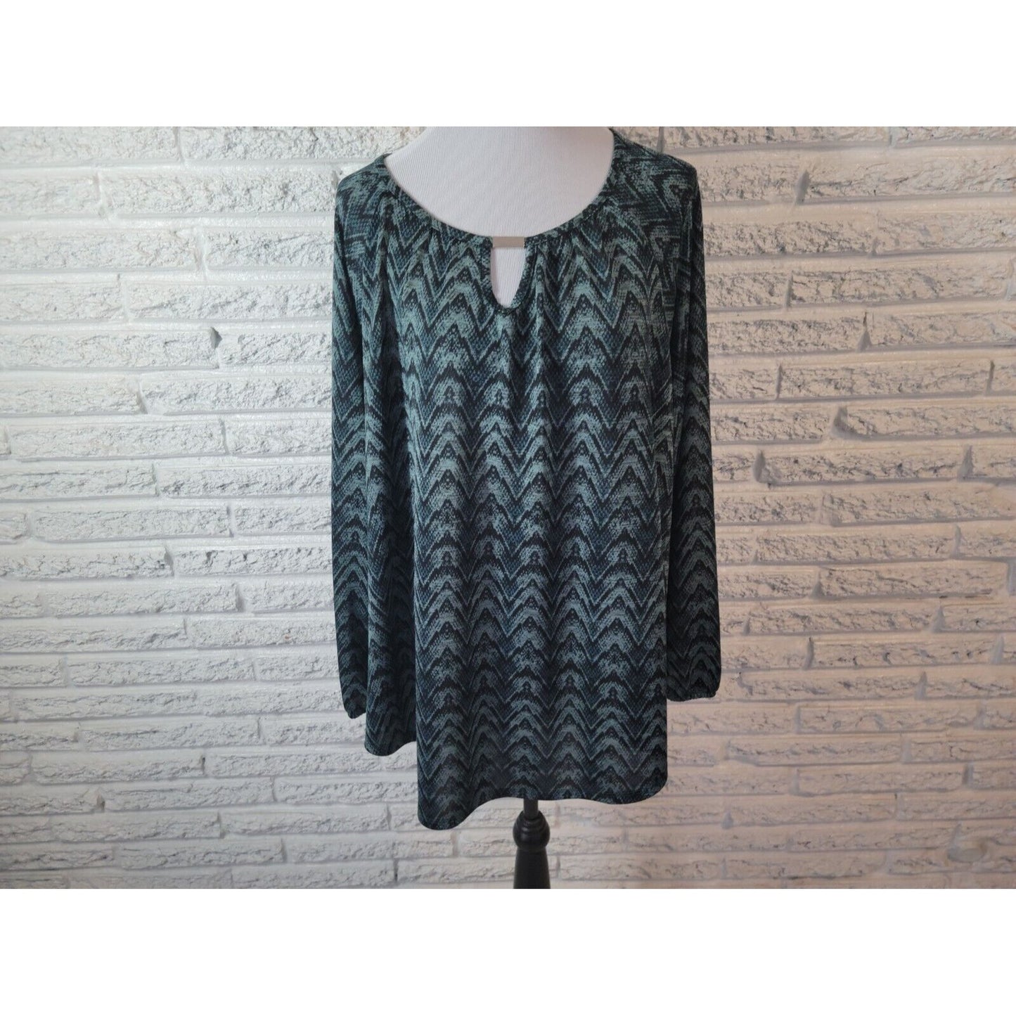 Faded Glory Womens Top 2X Plus Tunic Knit Zig Zag Blue Geometric Keyhole Office