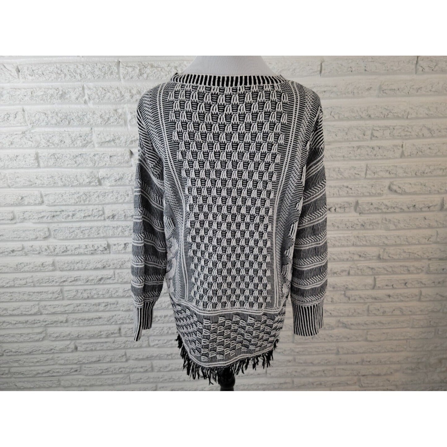 Chaus Womens Sweater Extra Large XL Pullover Black Geometric Fringe Casual Crew