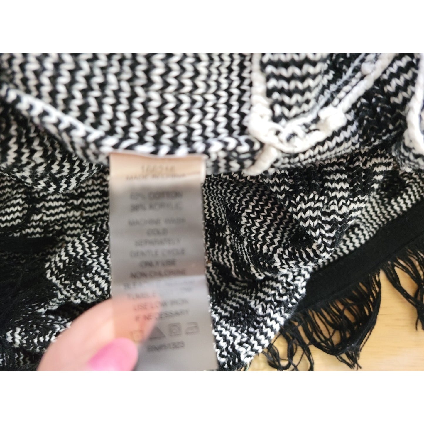 Chaus Womens Sweater Extra Large XL Pullover Black Geometric Fringe Casual Crew