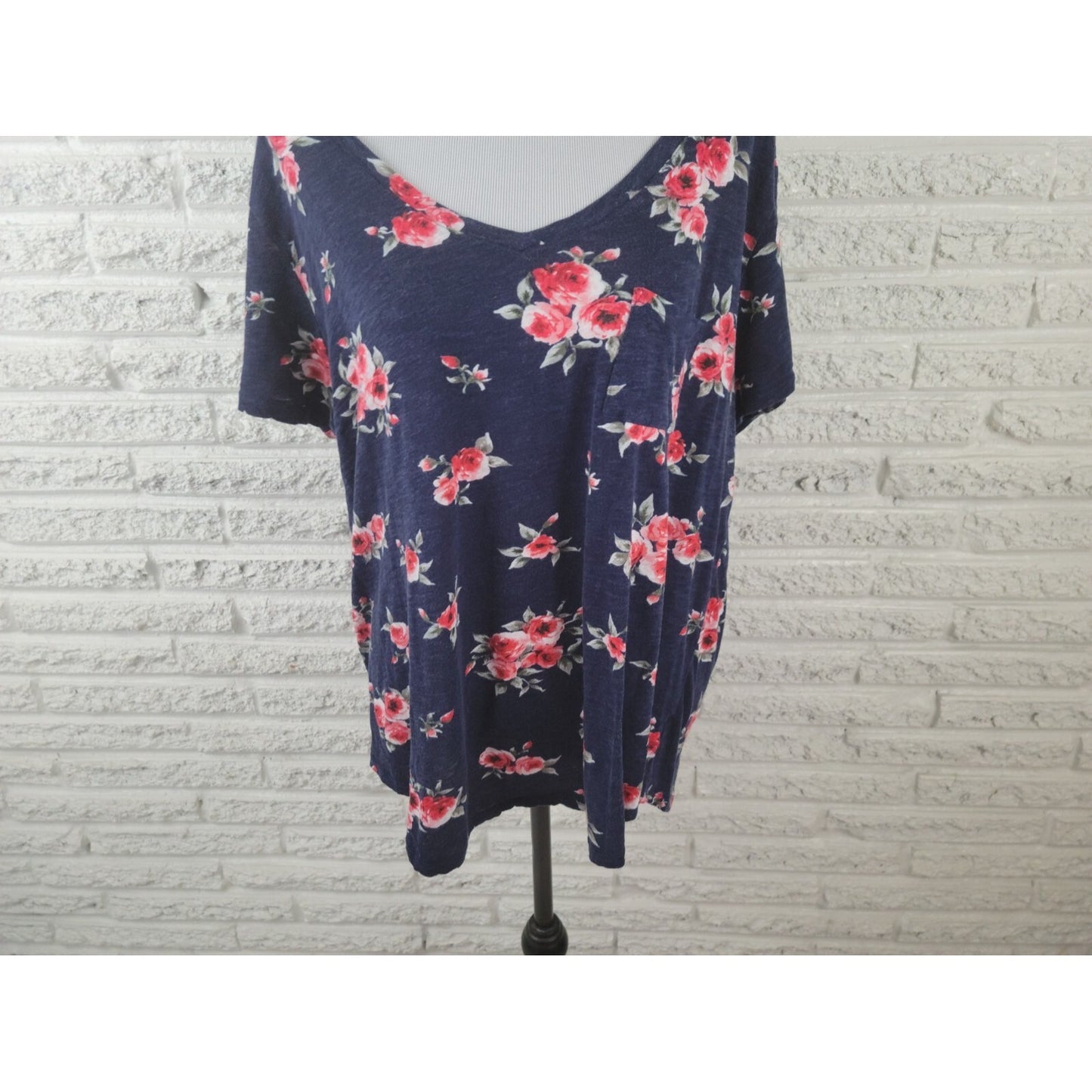 Torrid Womens Shirt 2 2X Plus Tee Cap Sleeve Floral Semi Sheer Asymmetric