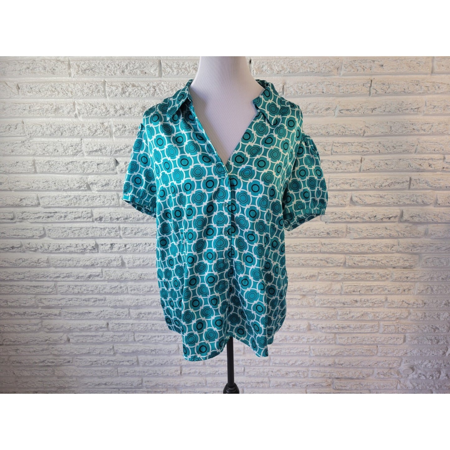 Cato Plus Size 22W/24W Blue Geometric Print Blouse Collared Cap Sleeve GEO334E