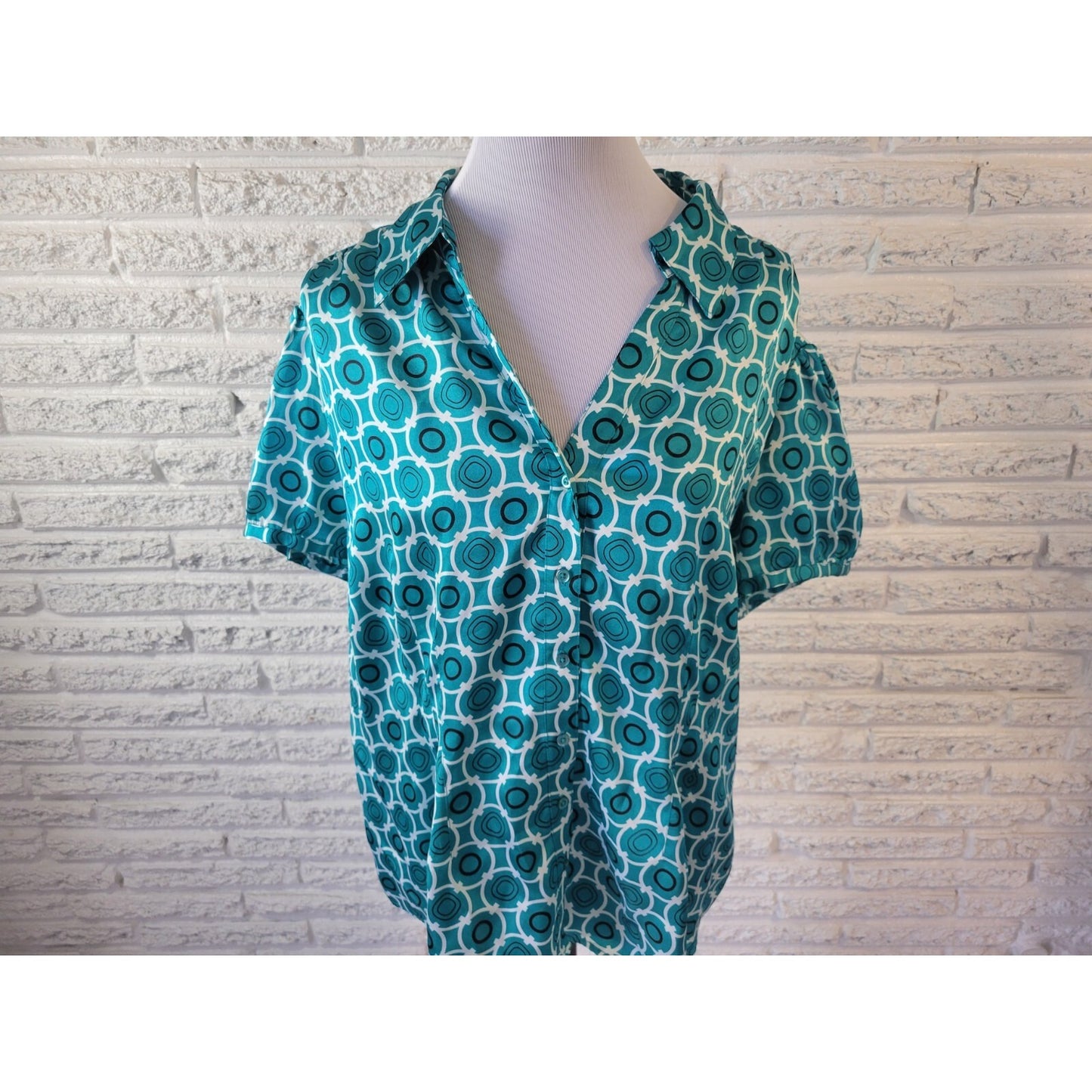 Cato Plus Size 22W/24W Blue Geometric Print Blouse Collared Cap Sleeve GEO334E