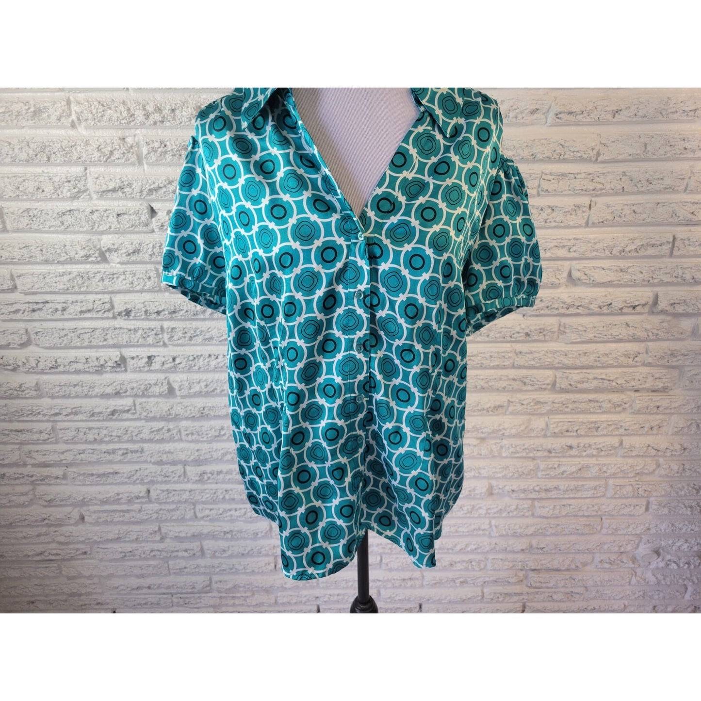Cato Plus Size 22W/24W Blue Geometric Print Blouse Collared Cap Sleeve GEO334E