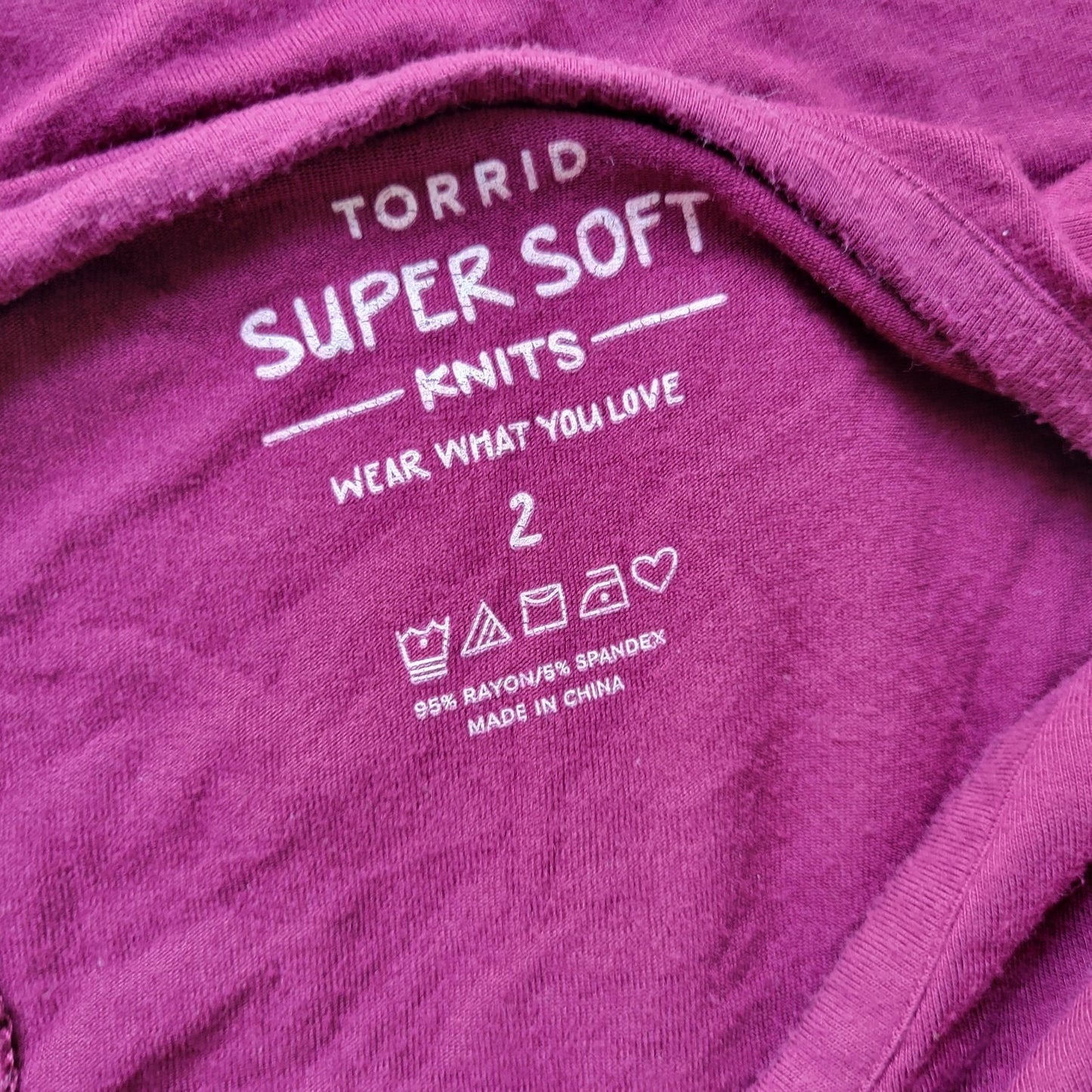 Torrid Super Soft Knits Womens Top 2 2X Plus Tee Tunic Purple Poly Blend Comfy