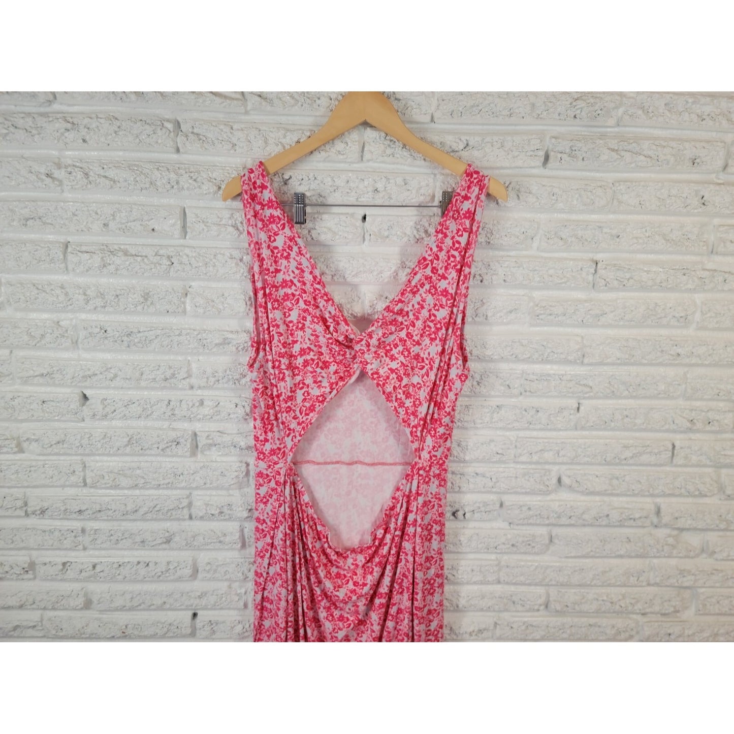 BCBG Paris Womens Dress XXL Plus Tank Wrap Pink Floral Sleeveless Open Back