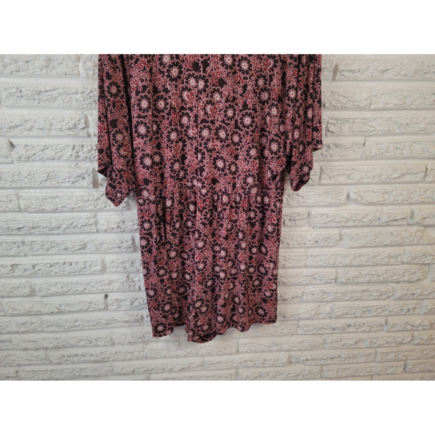 Forever 21 Womens Romper 2X Plus Short Sleeve Casual Floral Poly Blend