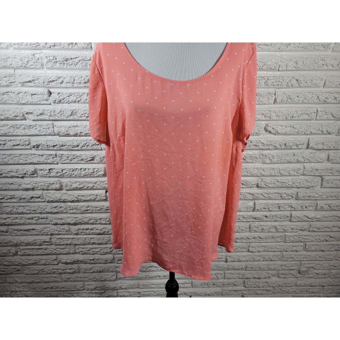 Torrid Womens Top 3 3X Plus Short Sleeve Button Back Pink Polka Dot Polyester