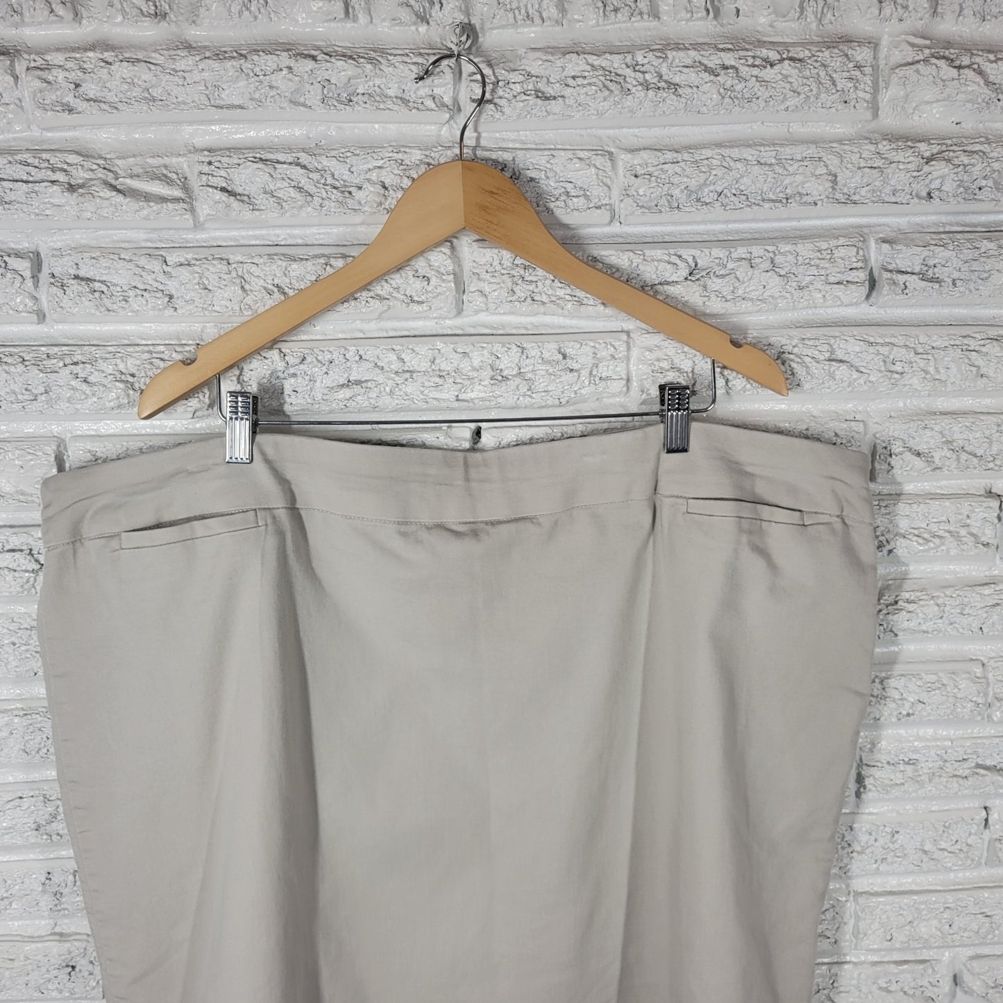 Croft Barrow Womens Skort 24W Plus Skirt Shorts Beige Pull On Pockets Comfy