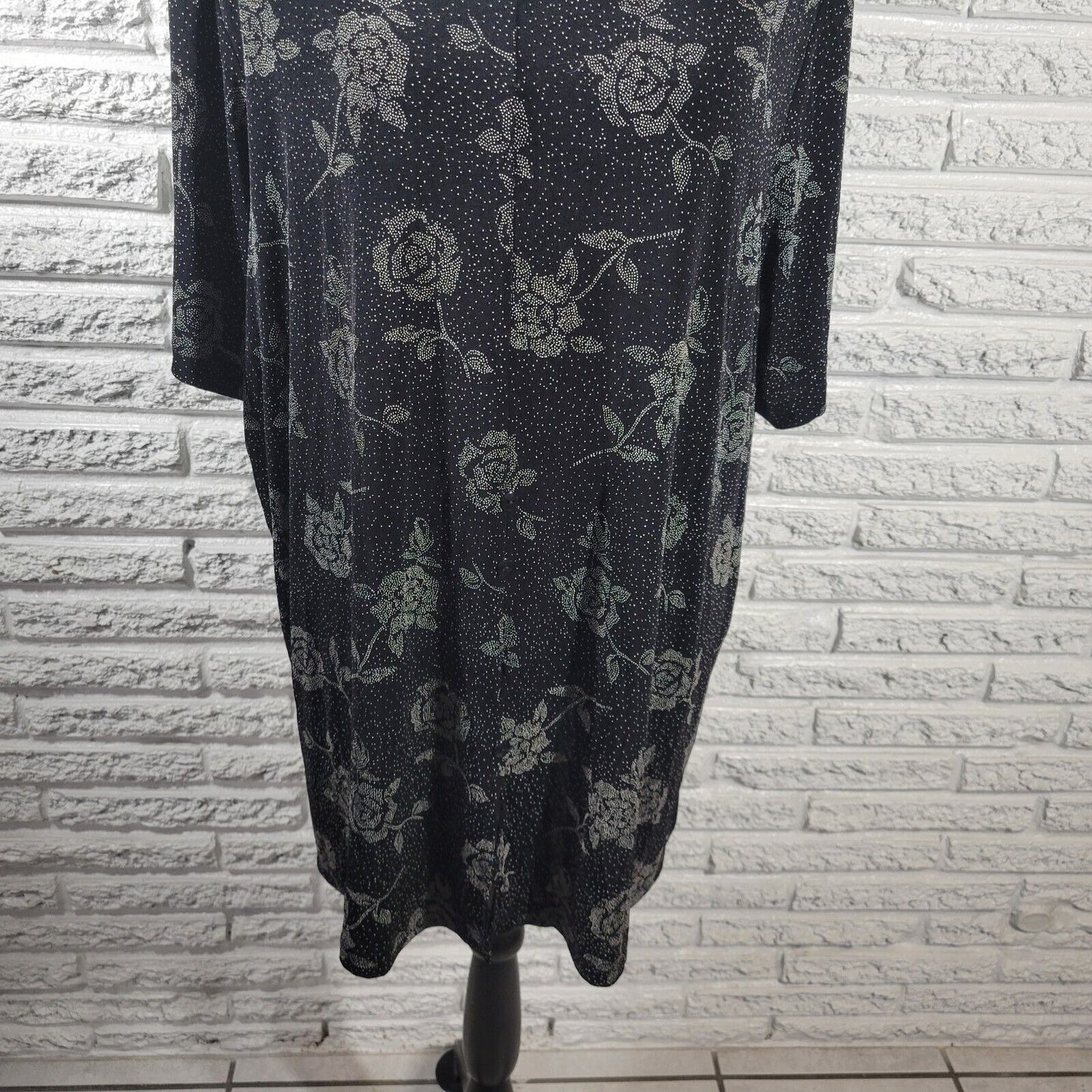 Fashion Bug Women Top 2X Short Sleeve Black Floral Lightweight Party Career Knit