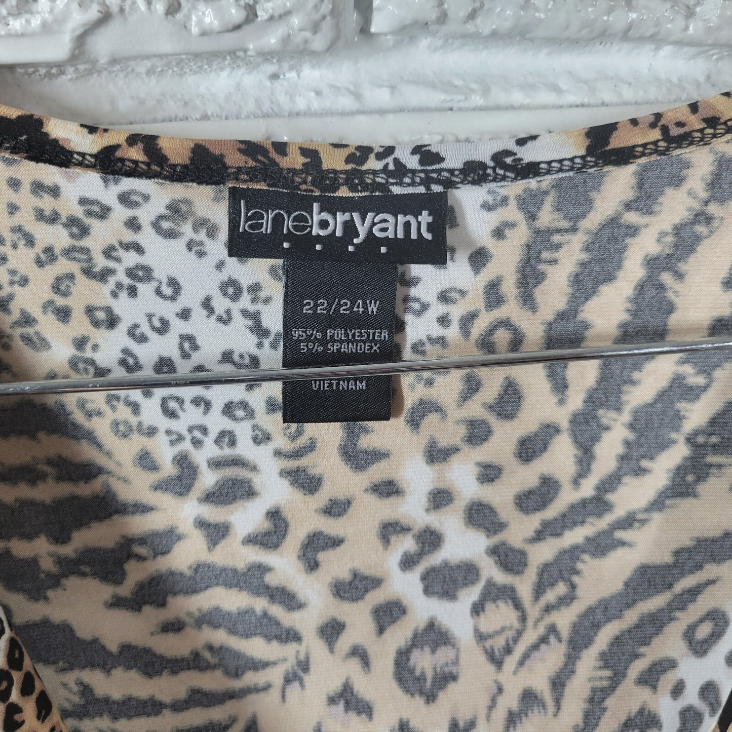 Lane Bryant Women Top 22W 24W Plus Tunic Sleeveless Lightweight Tan Animal Print