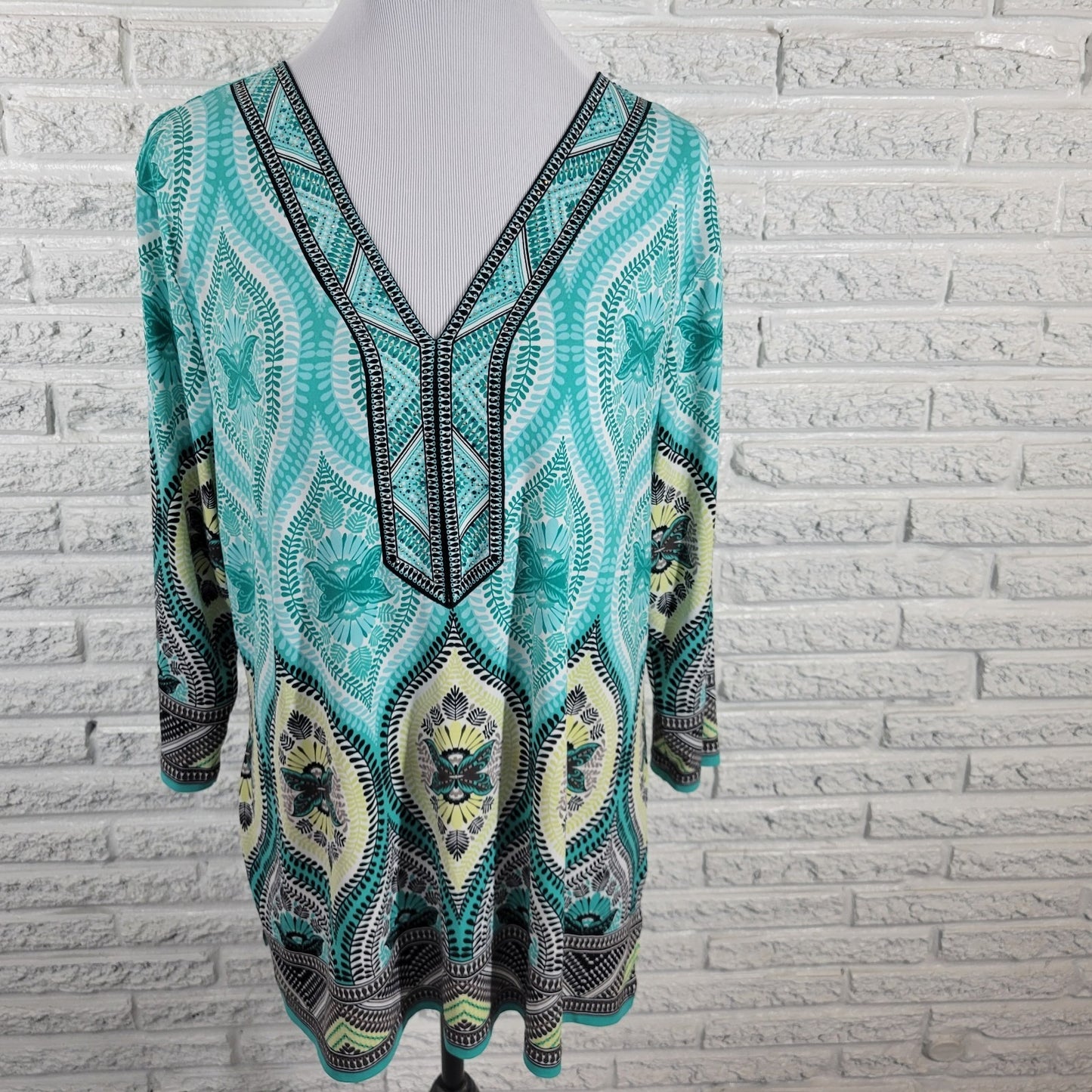 JM Collection Women's XL Blue Black Geometric Rhinestone Tunic Top V-Neck
