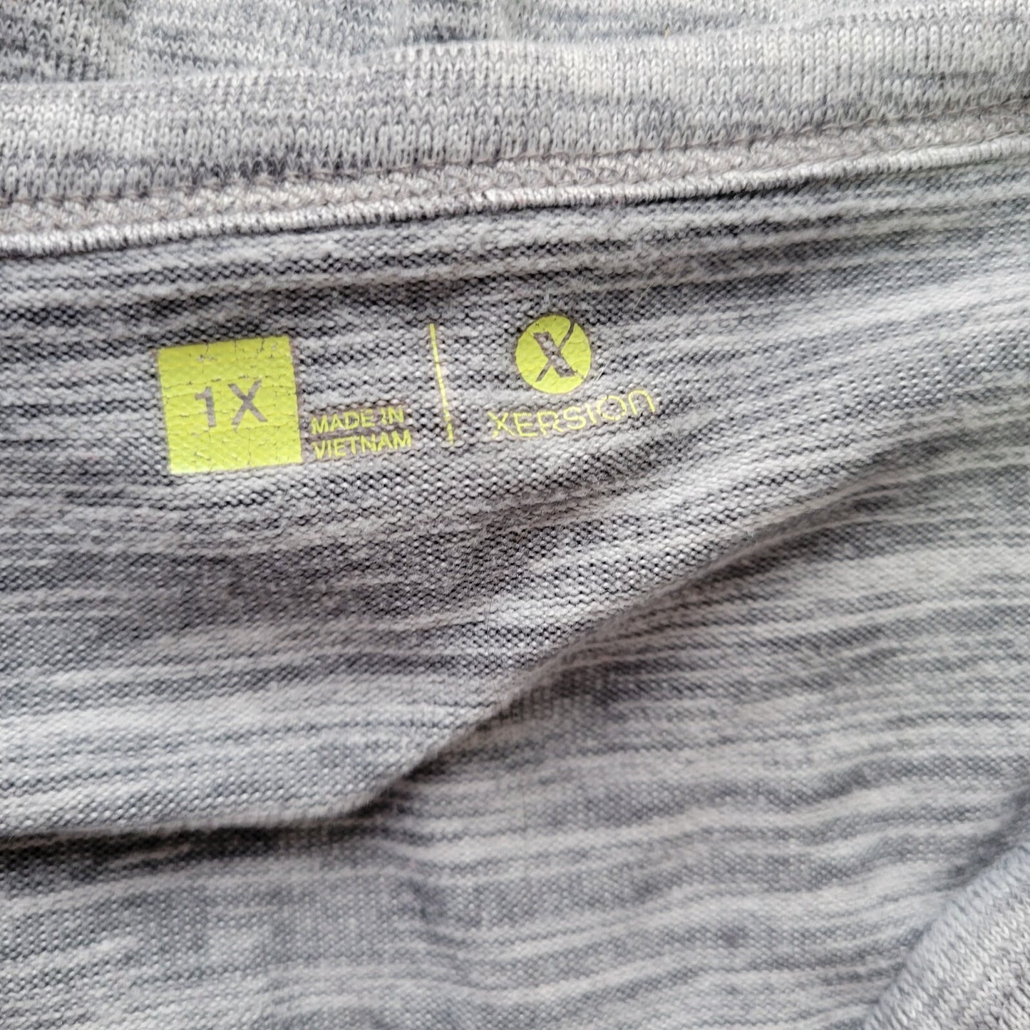 Xersion Womens Top 1X Plus Gray Heather Poly Blend Lightweight Casual Comfy