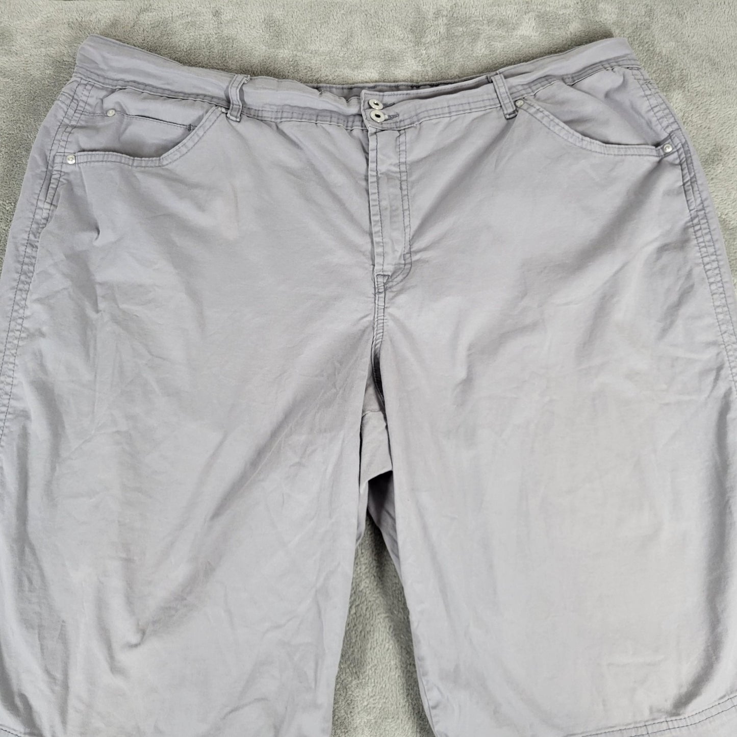 Bandolino Womens Shorts 24W Plus Bermuda Gray Cotton Blend Comfy Lightweight