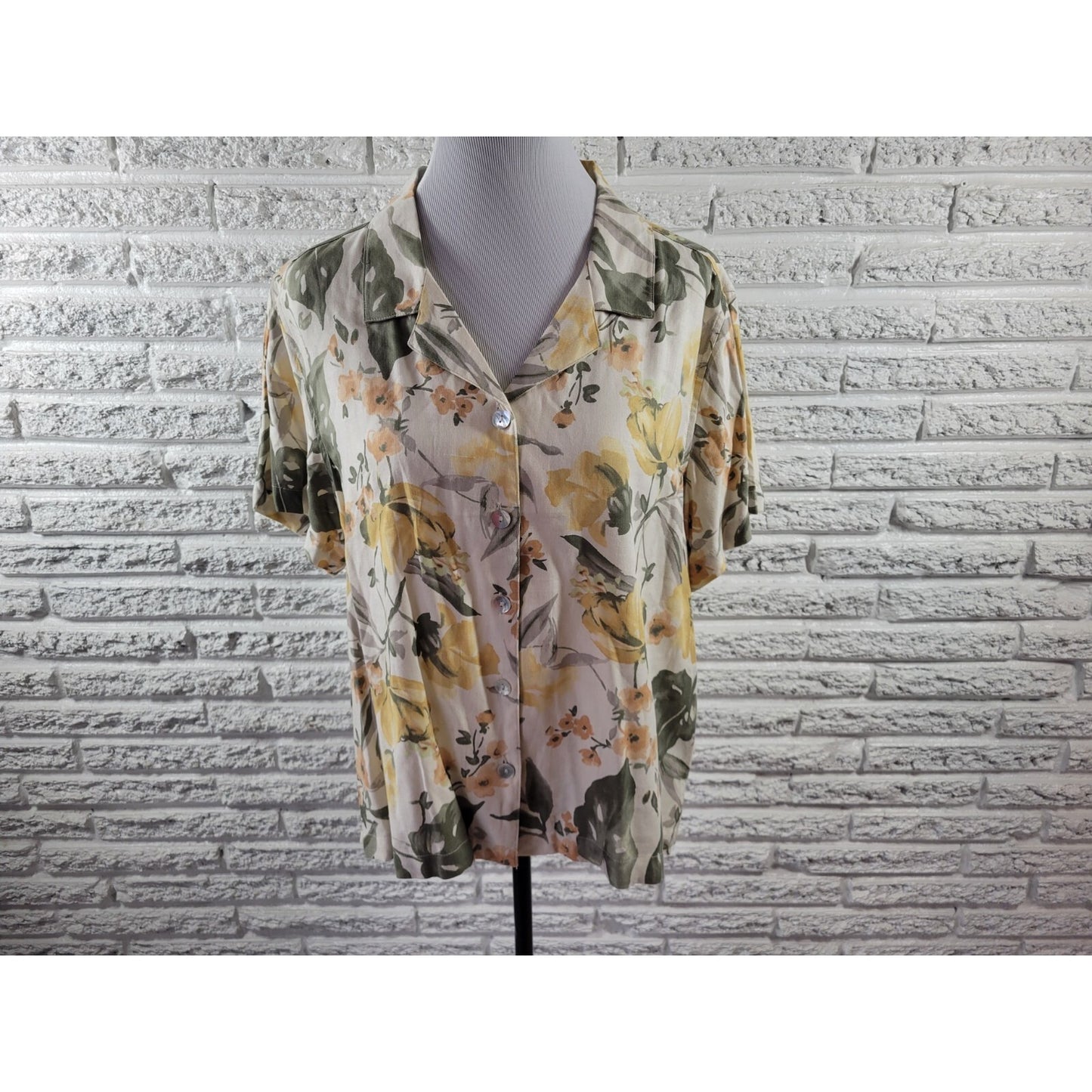 Caribbean Joe Womens Top Extra Large XL Short Sleeve Collar Yellow Floral Casual