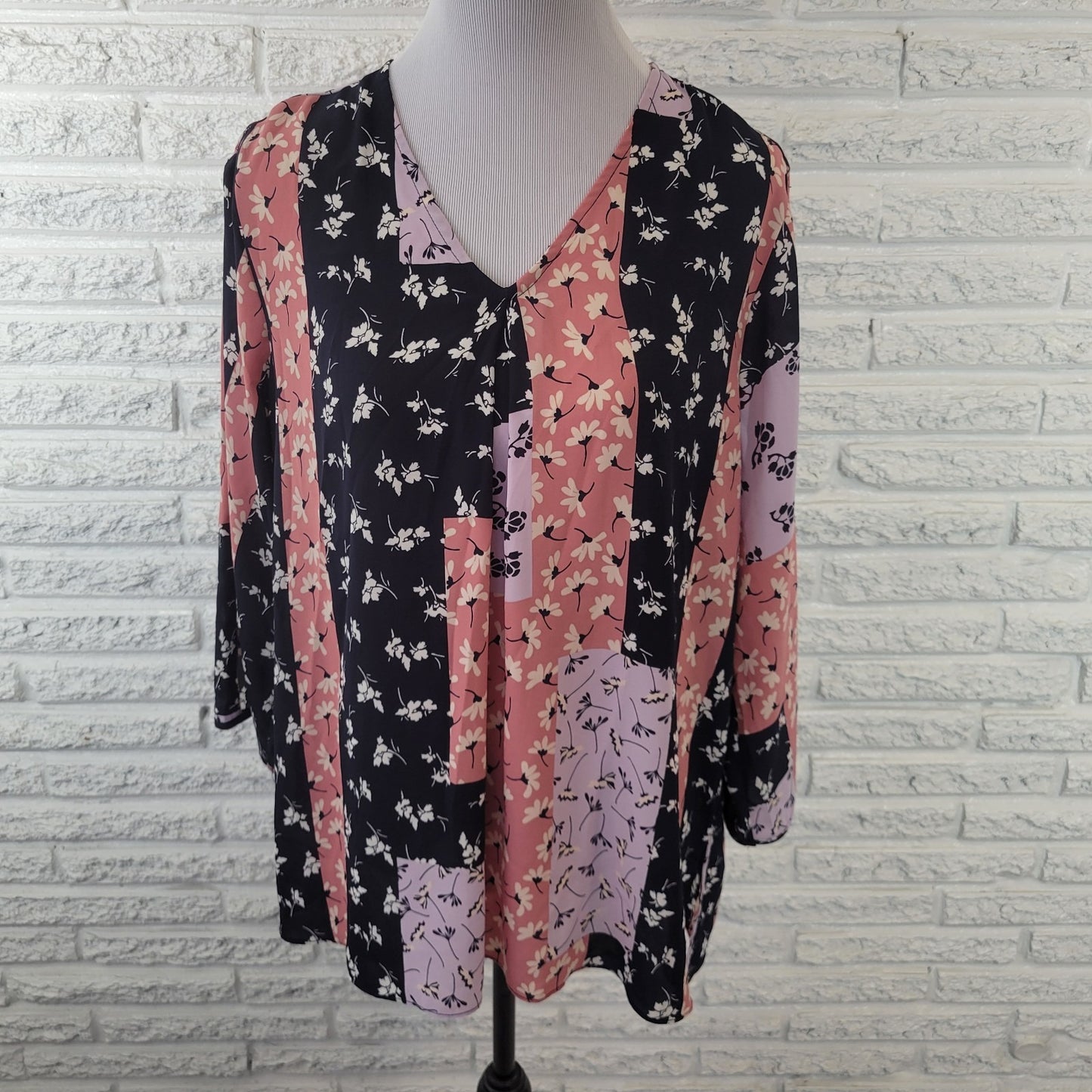 Cato Est 1946 Womens Top 14W 16W Plus 3/4 Open Sleeve Semi Sheer Pink Floral