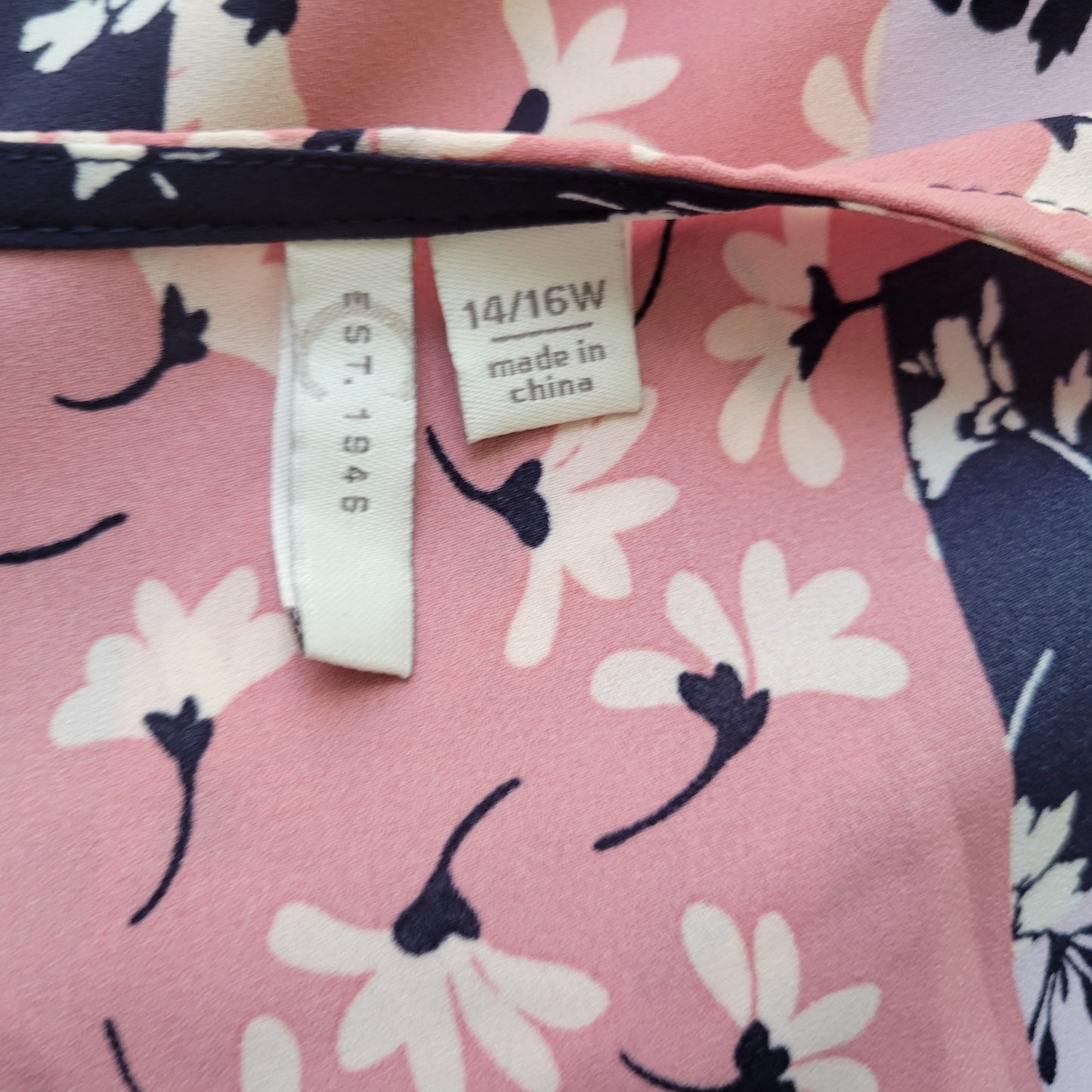 Cato Est 1946 Womens Top 14W 16W Plus 3/4 Open Sleeve Semi Sheer Pink Floral