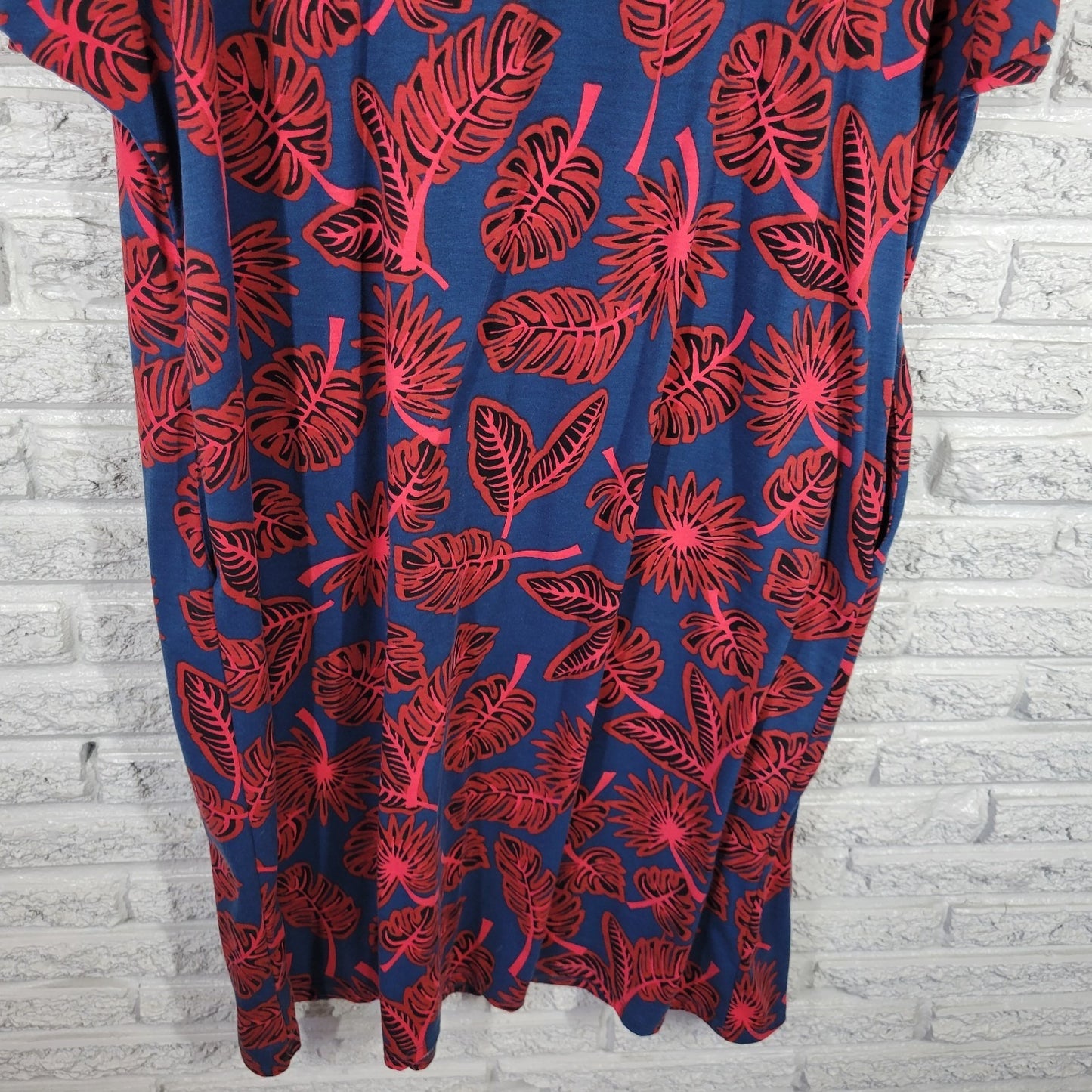 LuLaRoe 3XL Dress Blue Floral Plus Size Knee Length Short Sleeve Stretch Travel