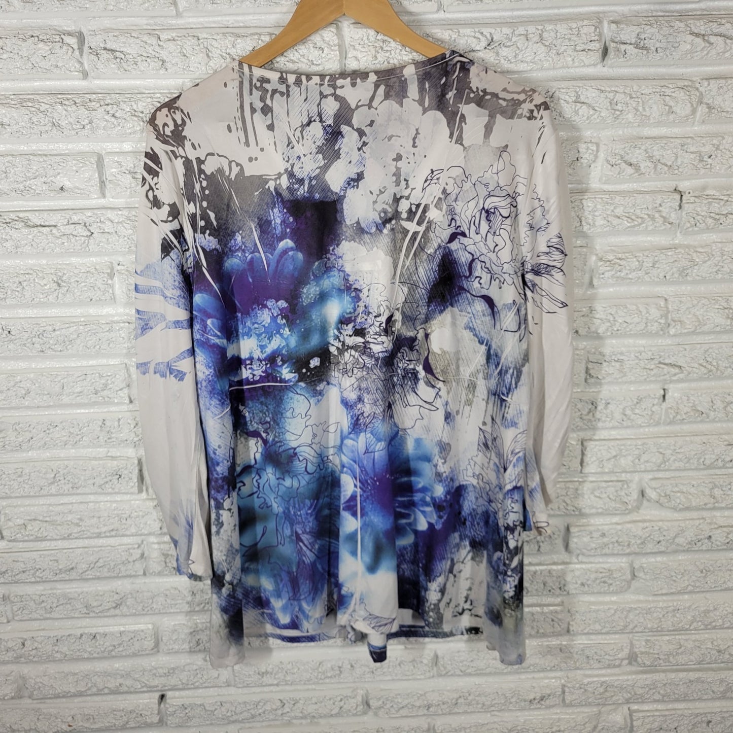 Style Co Women Top 3X Plus Tunic Blue Floral Studded Laser Cut Poly Blend Casual