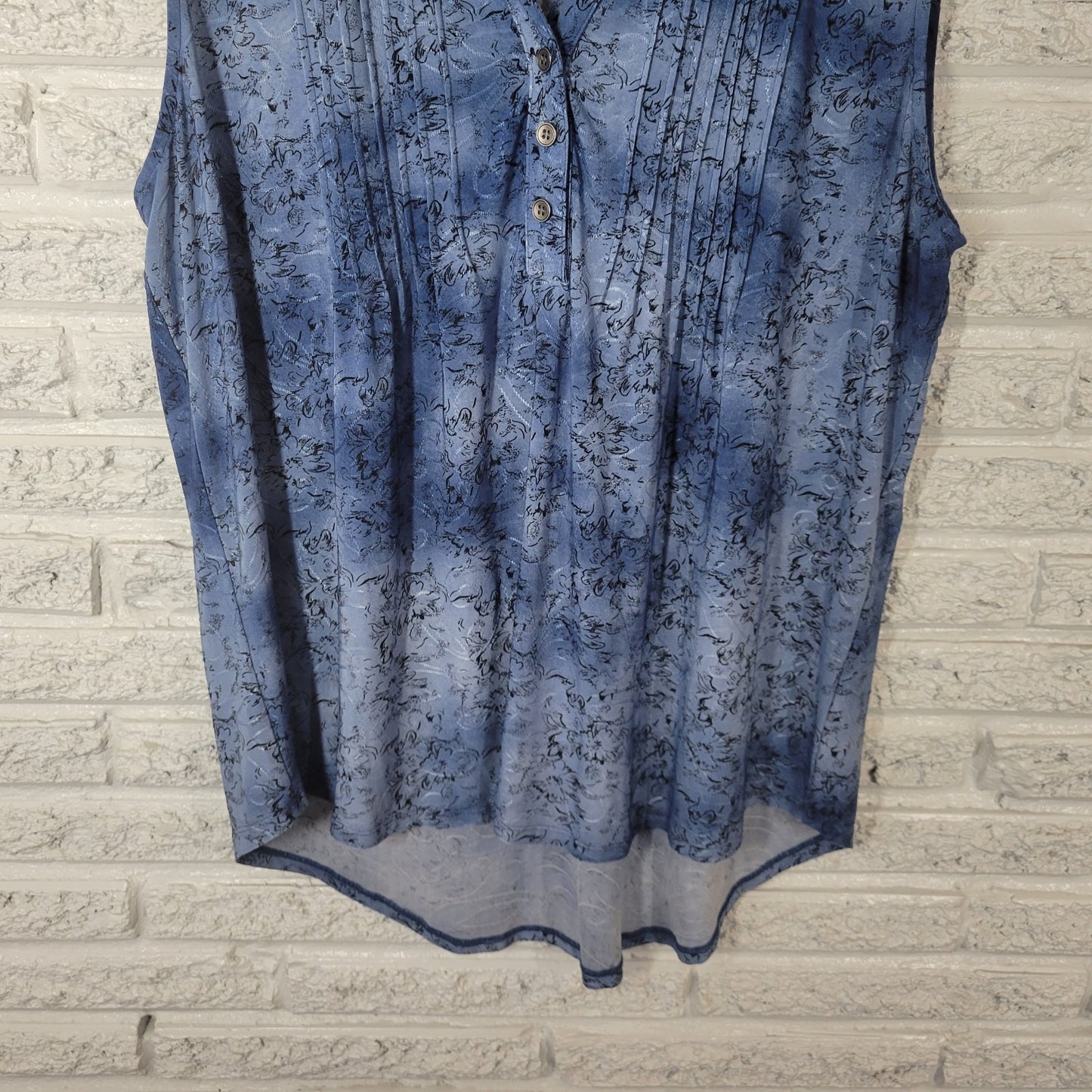 NY Collection Womens Top XL Sleeveless Blue Floral Embroidered Pintucked Comfy