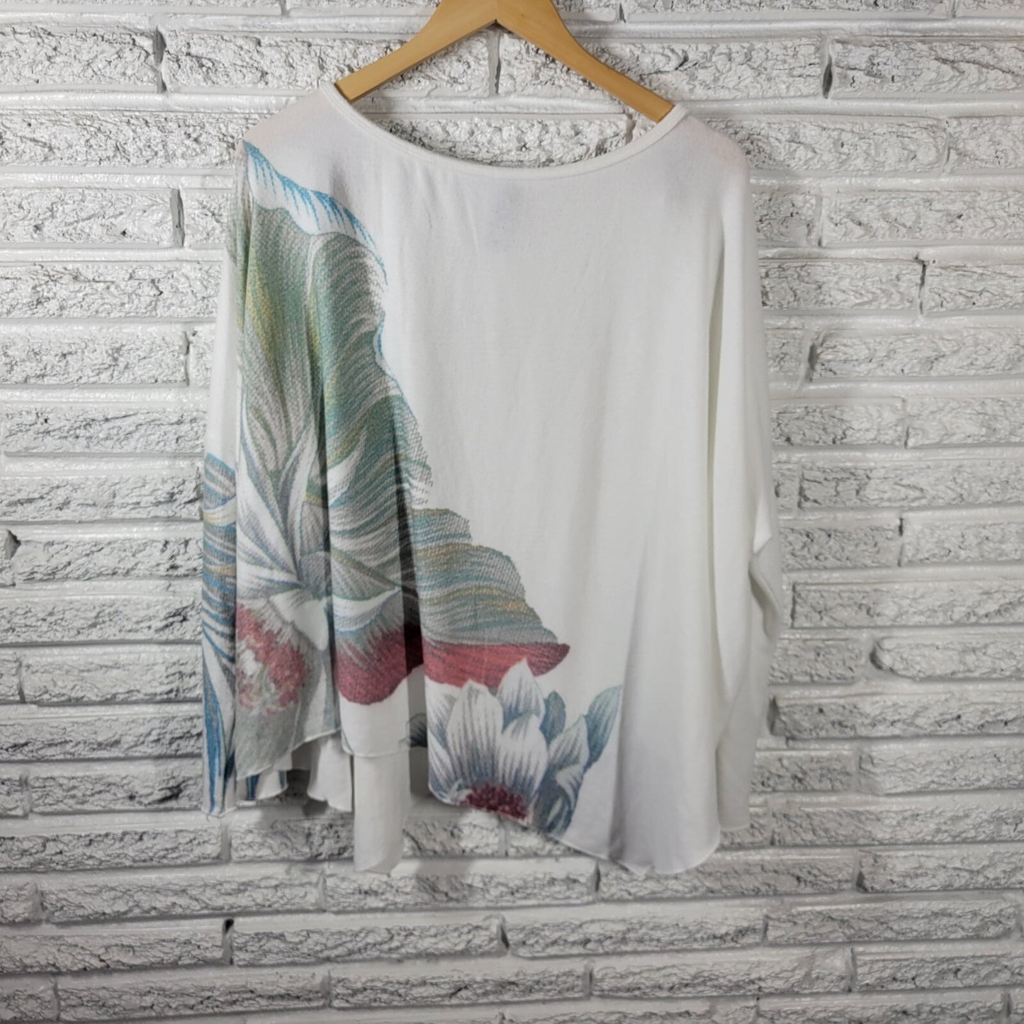 GO Couture Women Top Extra Large Oversized Long Sleeve Blue Green Floral Soft