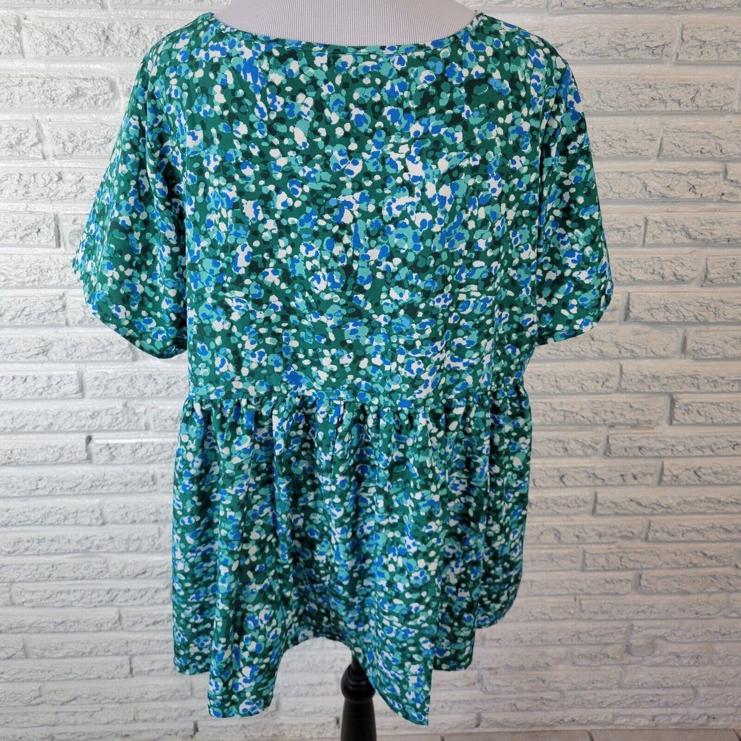 Emery Rose Womens Top 2XL Plus Tunic Baby Doll Green Watercolor Poly Blend