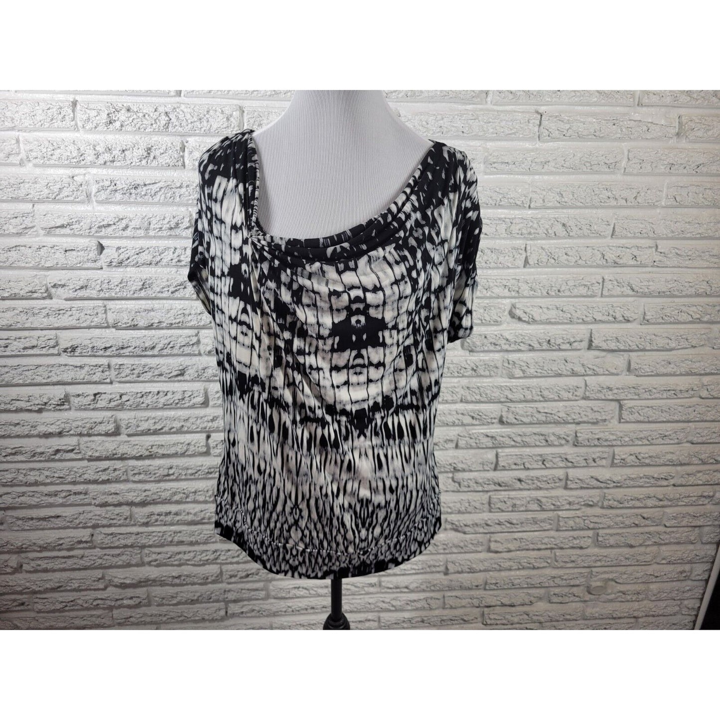 New York & Co Womens Top Extra Large Sleeveless Black Watercolor Draped Neck