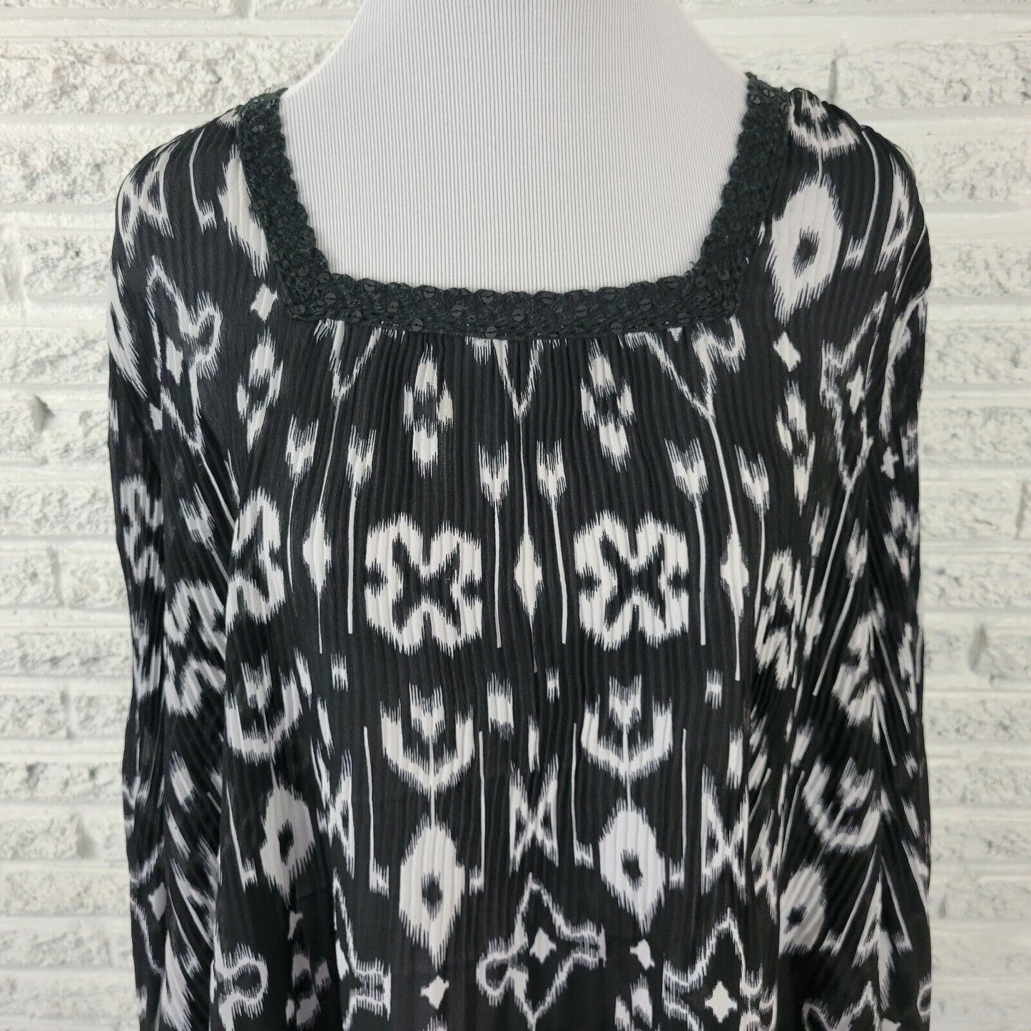 Avenue Womens Top 26 28 Plus 3/4 Sleeves Black Geometric Sequins Sheer Lace