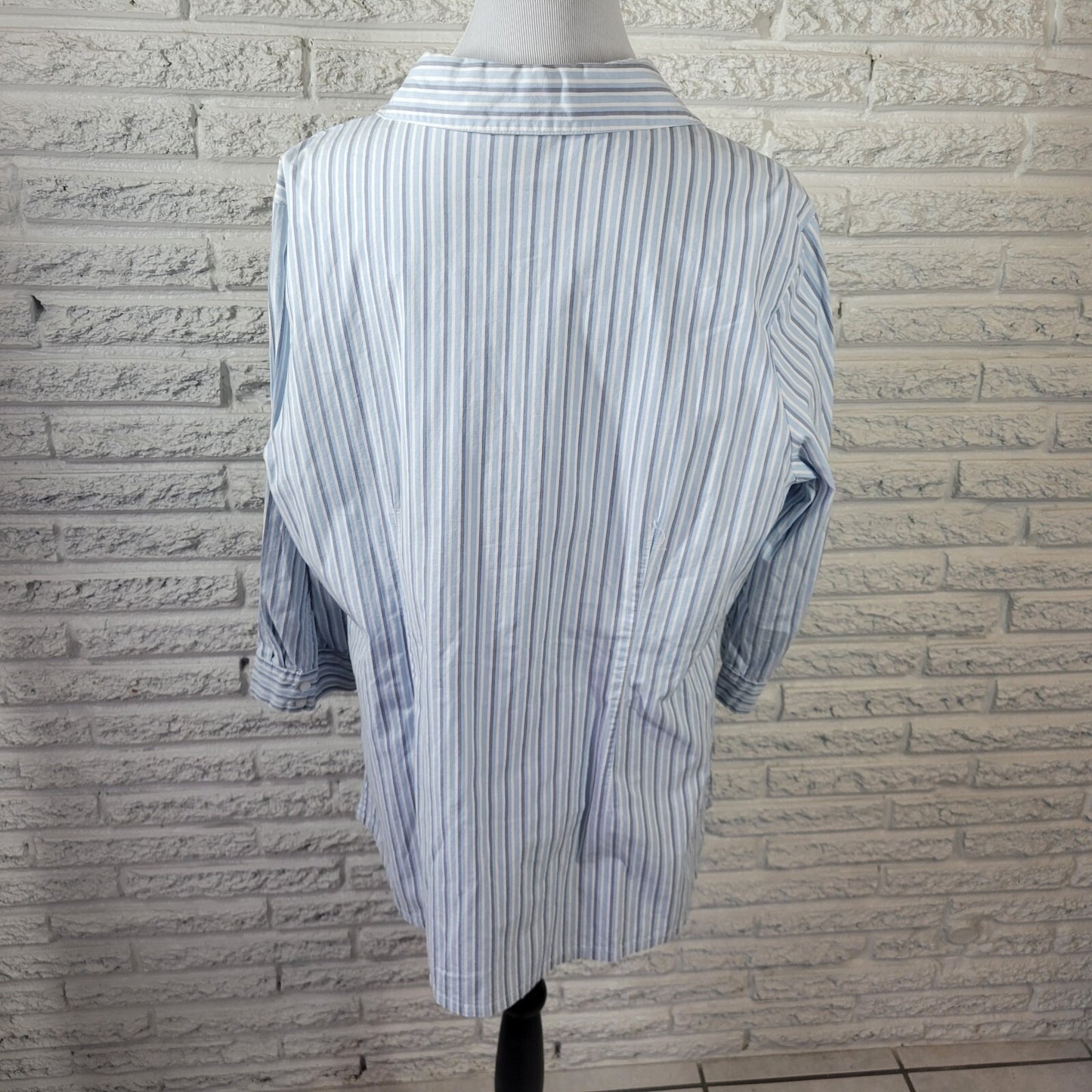 Basic Editions Womens Top 1X 3/4 Sleeve Collar Lightweight Blue Stripe Button Up
