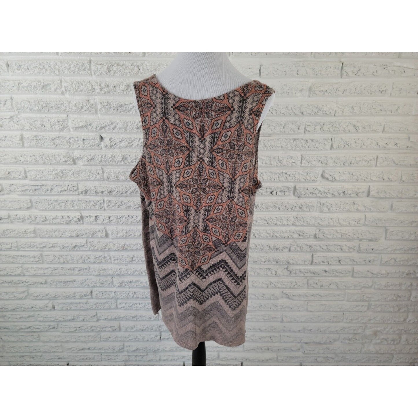 Vocal Womens Top 3XL Plus Tank Knit Orange Geometric Studded Casual