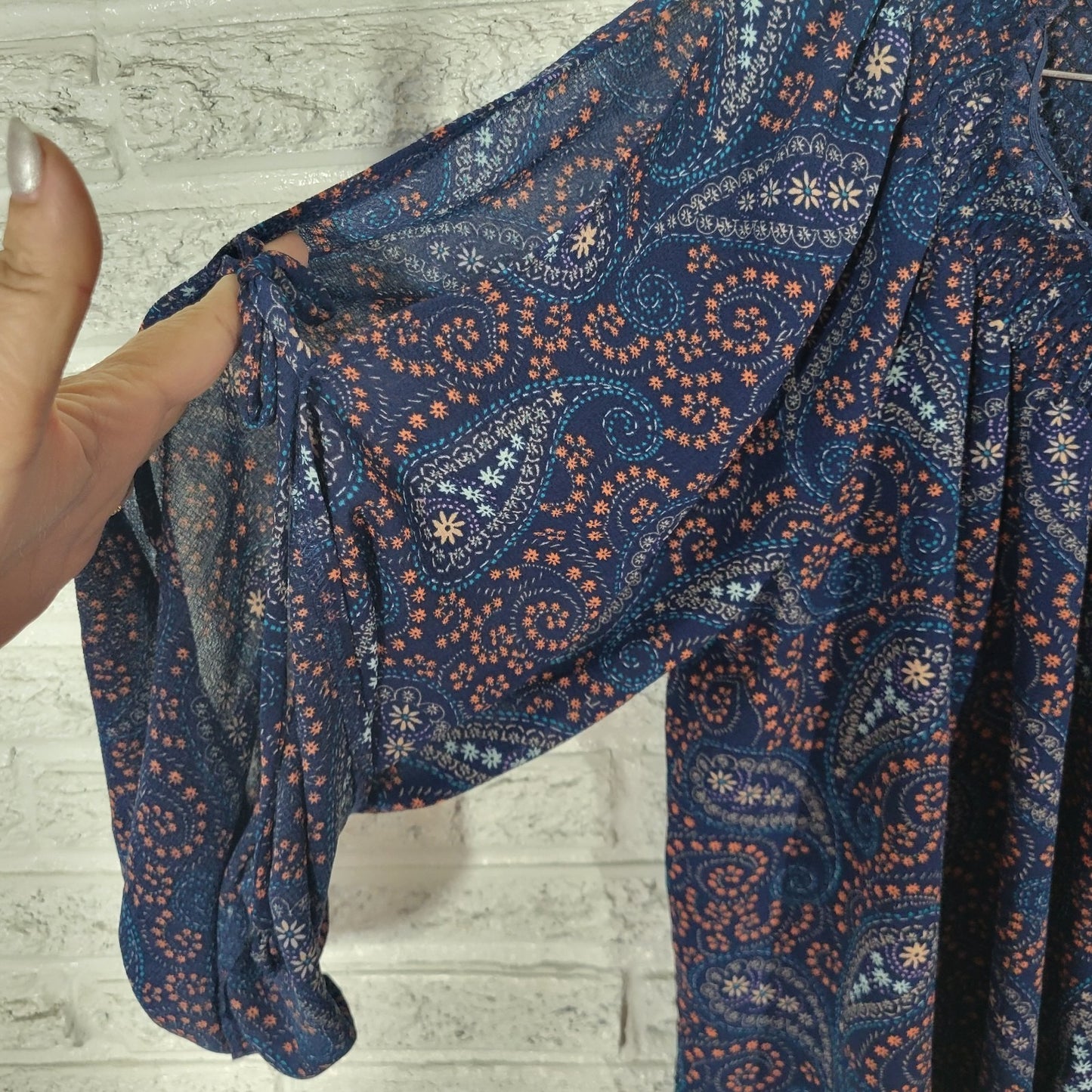 Boutique Women Top 3X Plus 3/4 Split Sleeve Blue Paisley On Off Shoulder Smocked