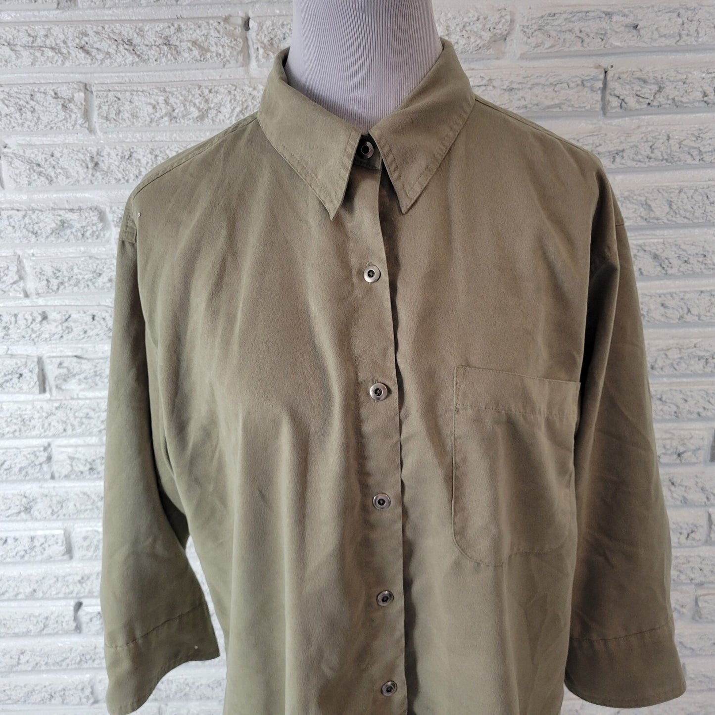 Chicos Design Womens Top 3 Standard XL Soft Green Velour Lightweight Button Up