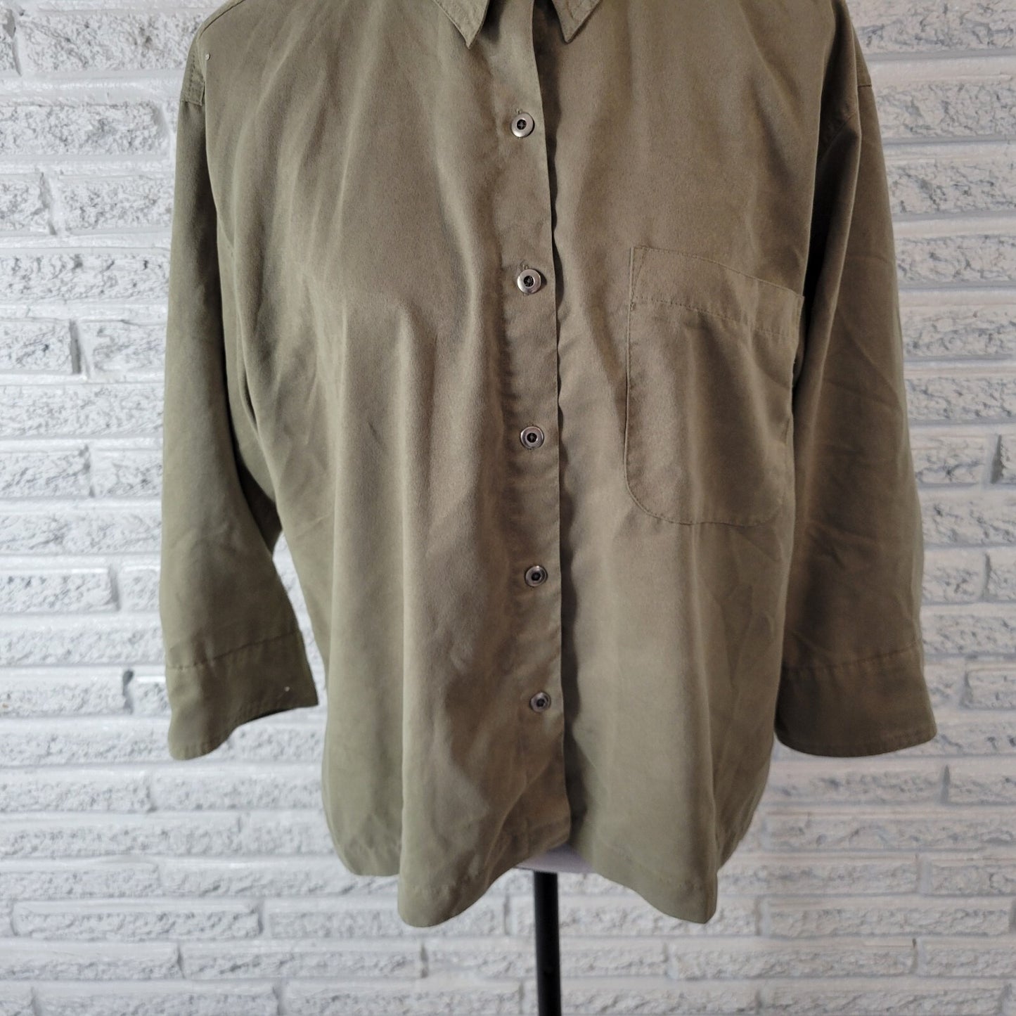 Chicos Design Womens Top 3 Standard XL Soft Green Velour Lightweight Button Up