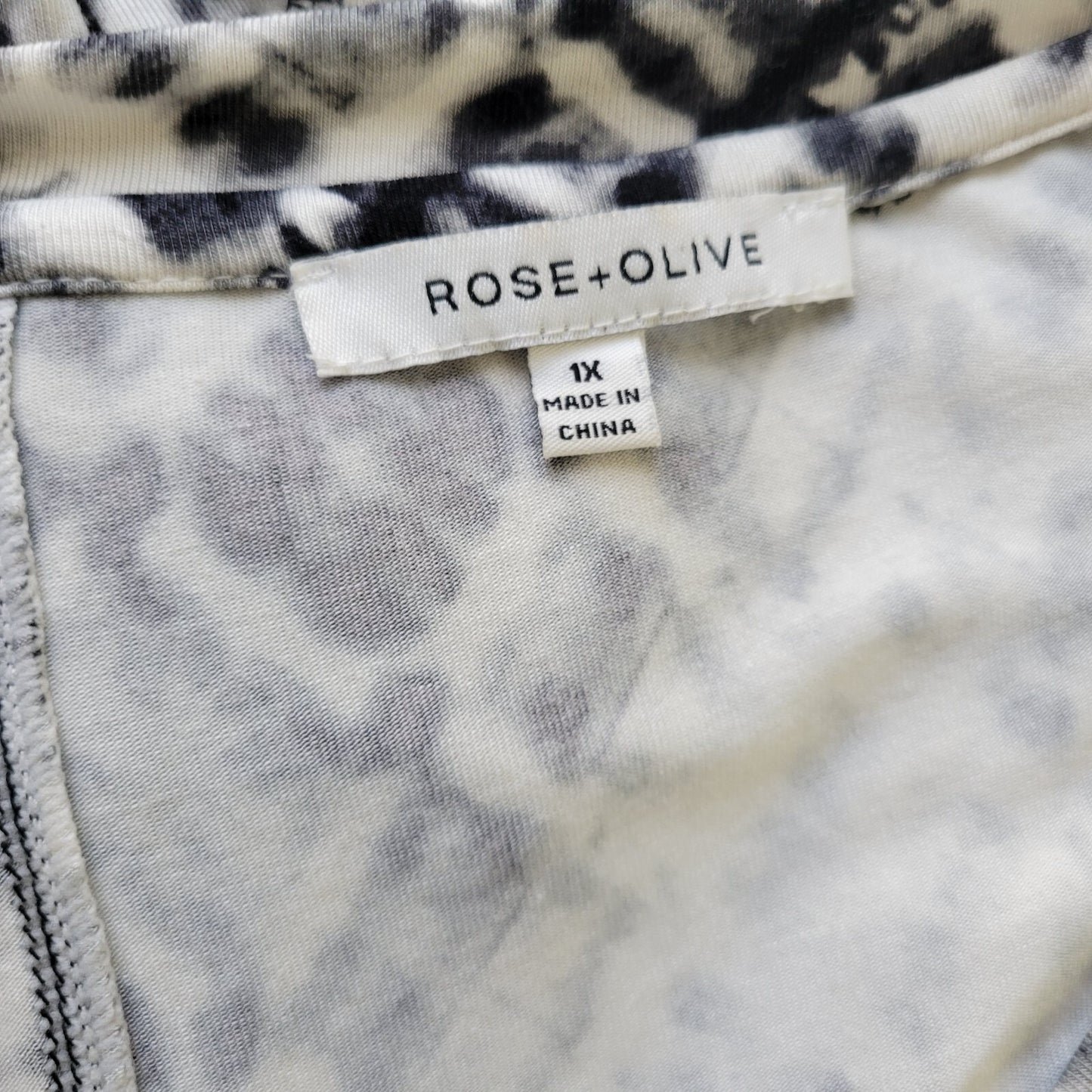 Rose Olive Womens Top 1X Plus Tunic 3/4 Sleeve Rayon Spandex Black White Tie Dye