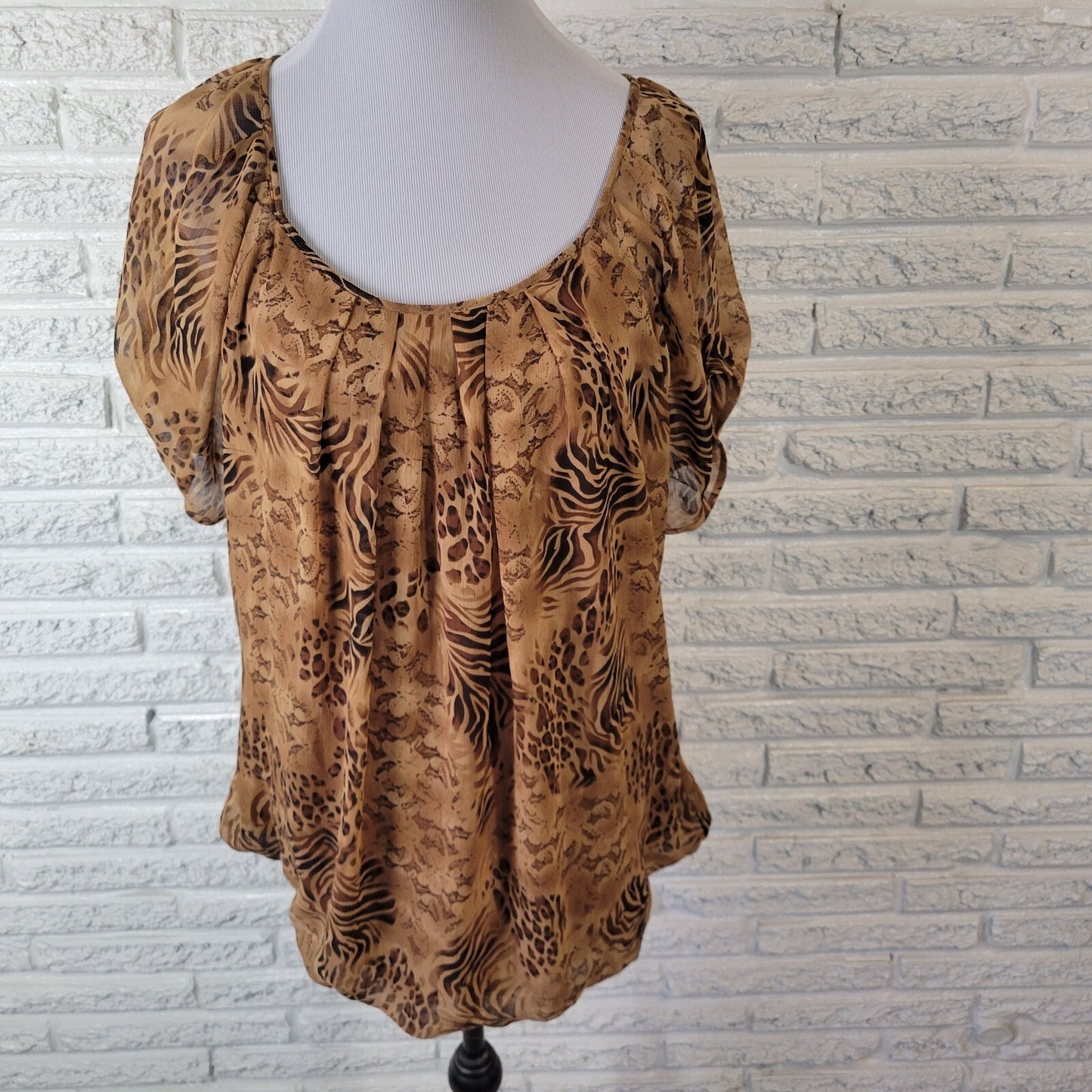 Roz Ali Womens Top 2X Plus Sheer Sleeve Brown Animal Print Polyester Pleated