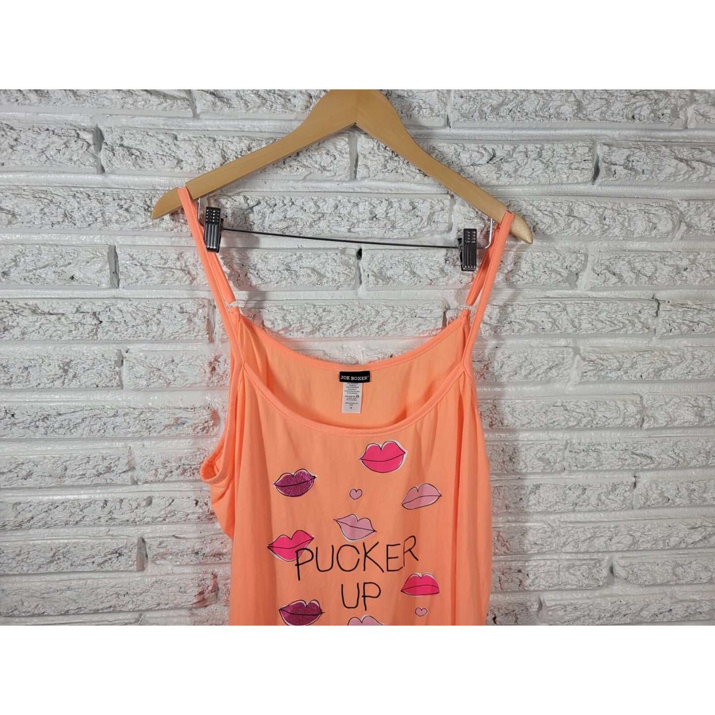 Joe Boxer Womens Top 3X Pajama Cami Pucker Up Lips Orange Poly Blend Lace Hem